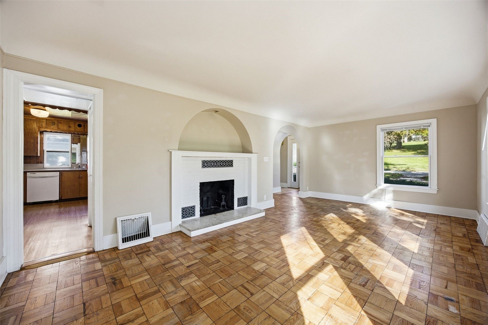 317 10th Ave SW
