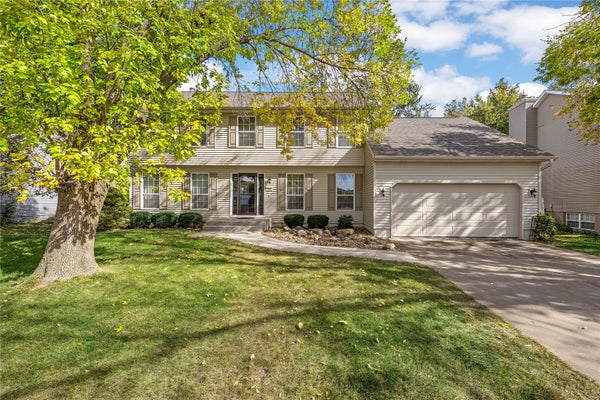 413 ROCKVALLEY DR SW, CEDAR RAPIDS, IA 52404 - Image 66cdd70c43e8bbf7ffd54514cbce2492/1322812253