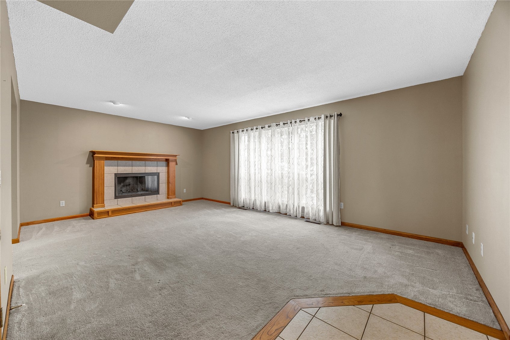413 Rockvalley Dr SW