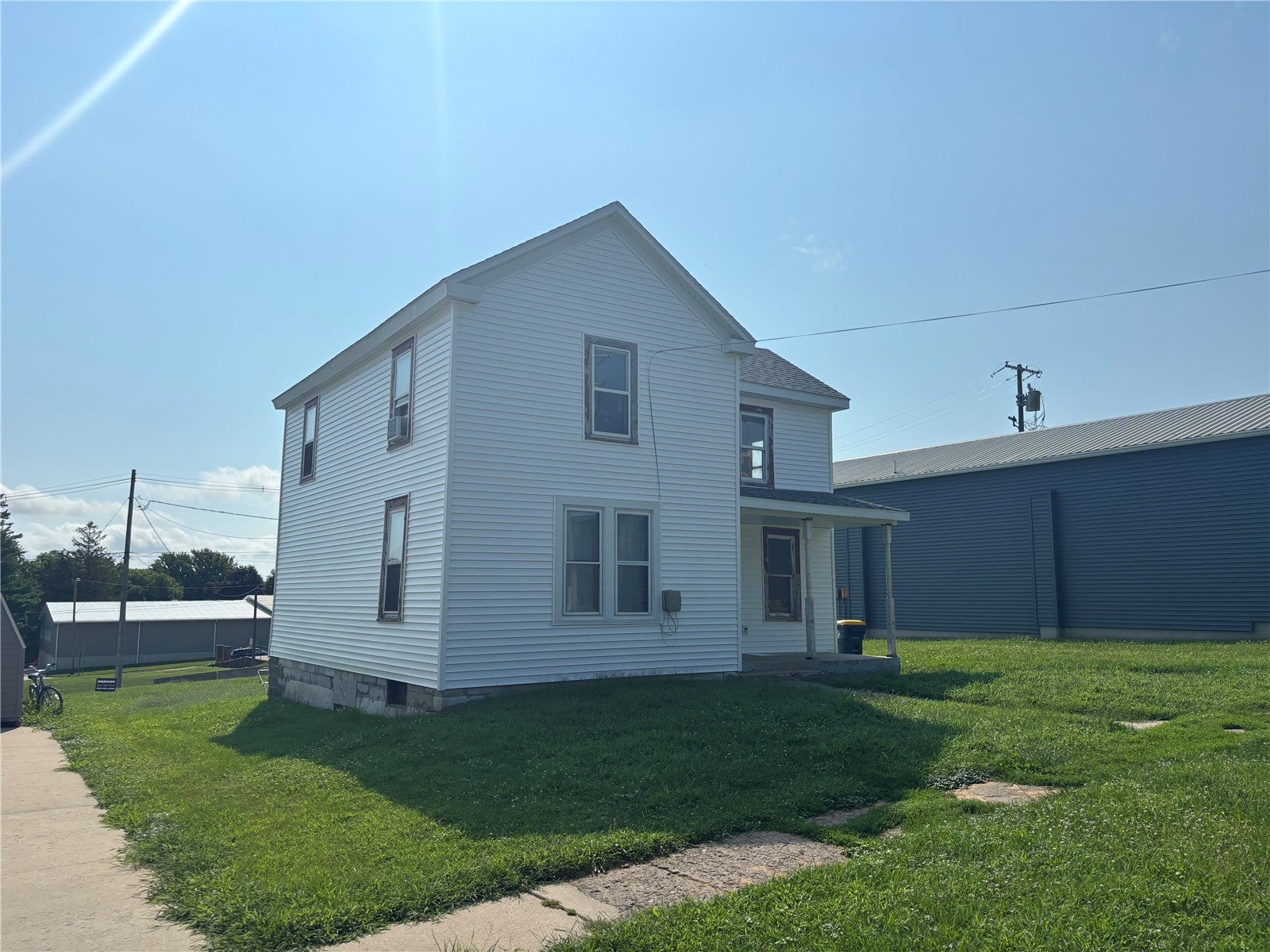 405 Court Street