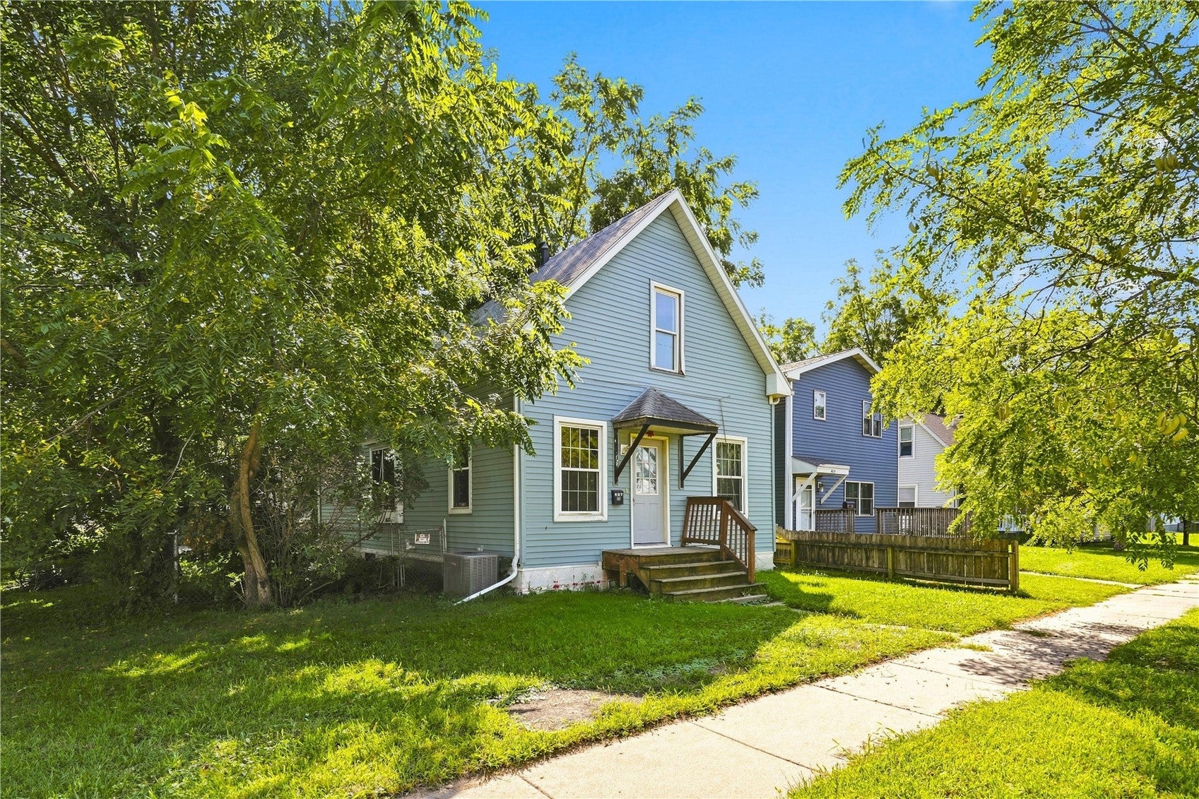 407 9th Avenue SW