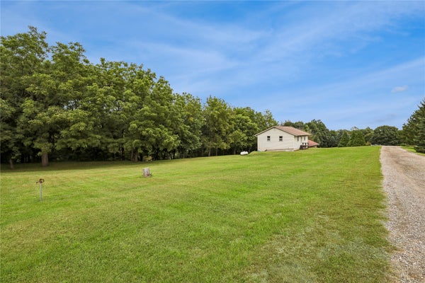 LOTS 4 & 5 22ND AVE DRIVE, VINTON, IA 52349 - Image 689e7e3cc9b602b261098fd1cff33cef/2392548585