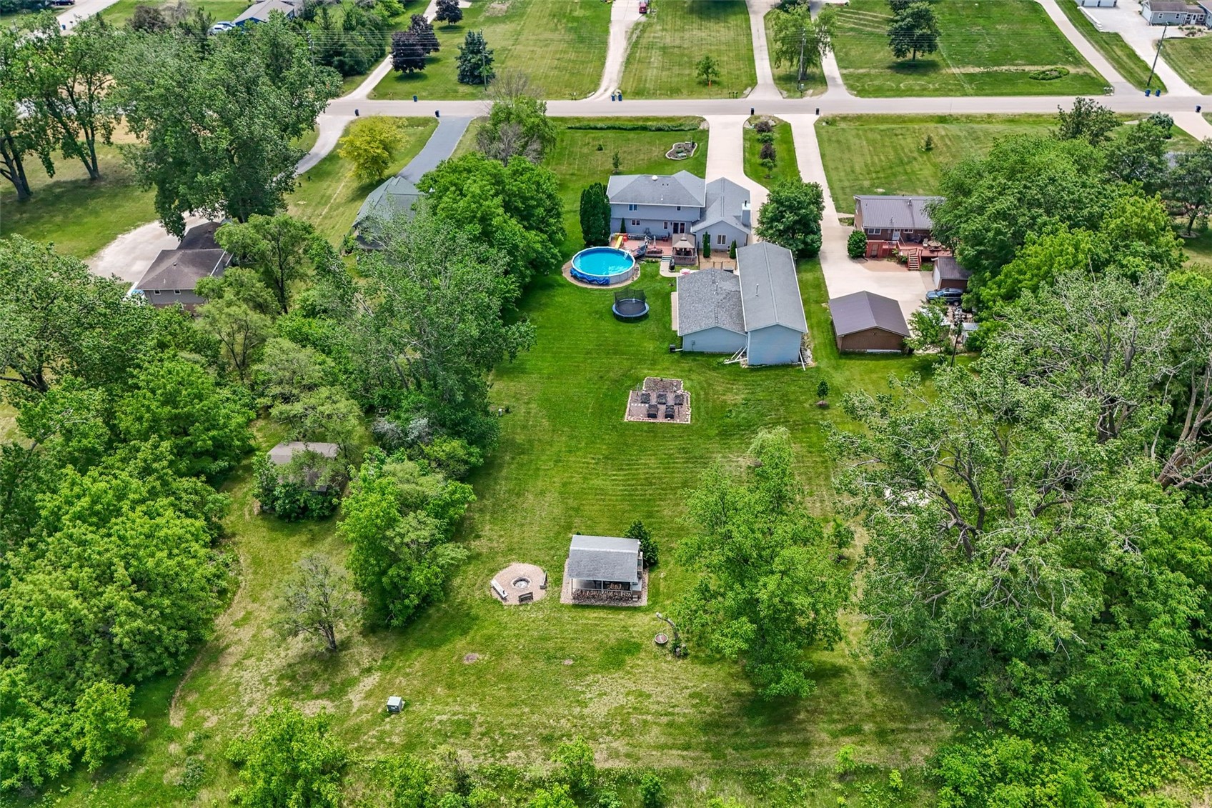 150 W Cemetery Rd