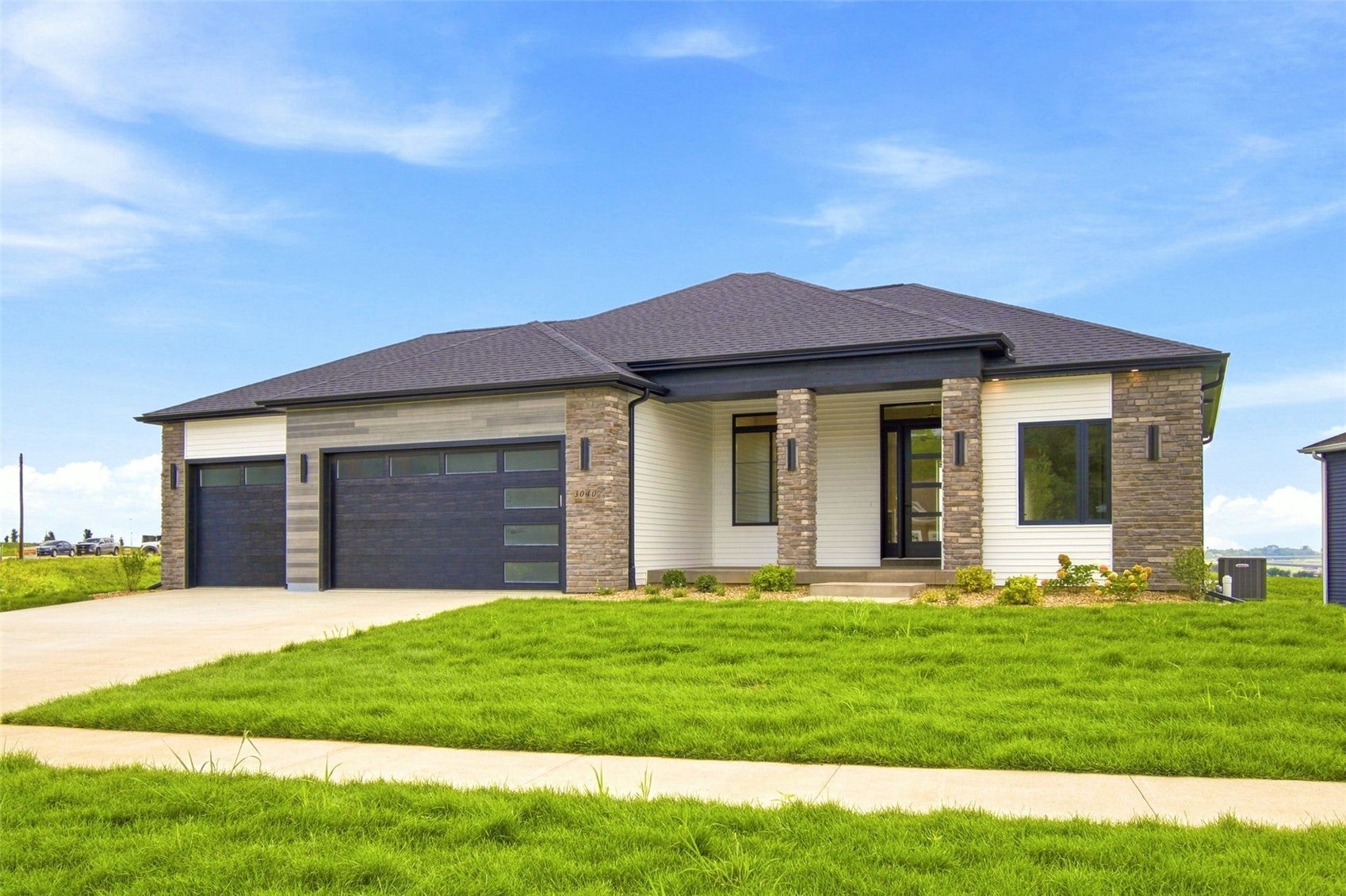 3040 Ridgeview Circle