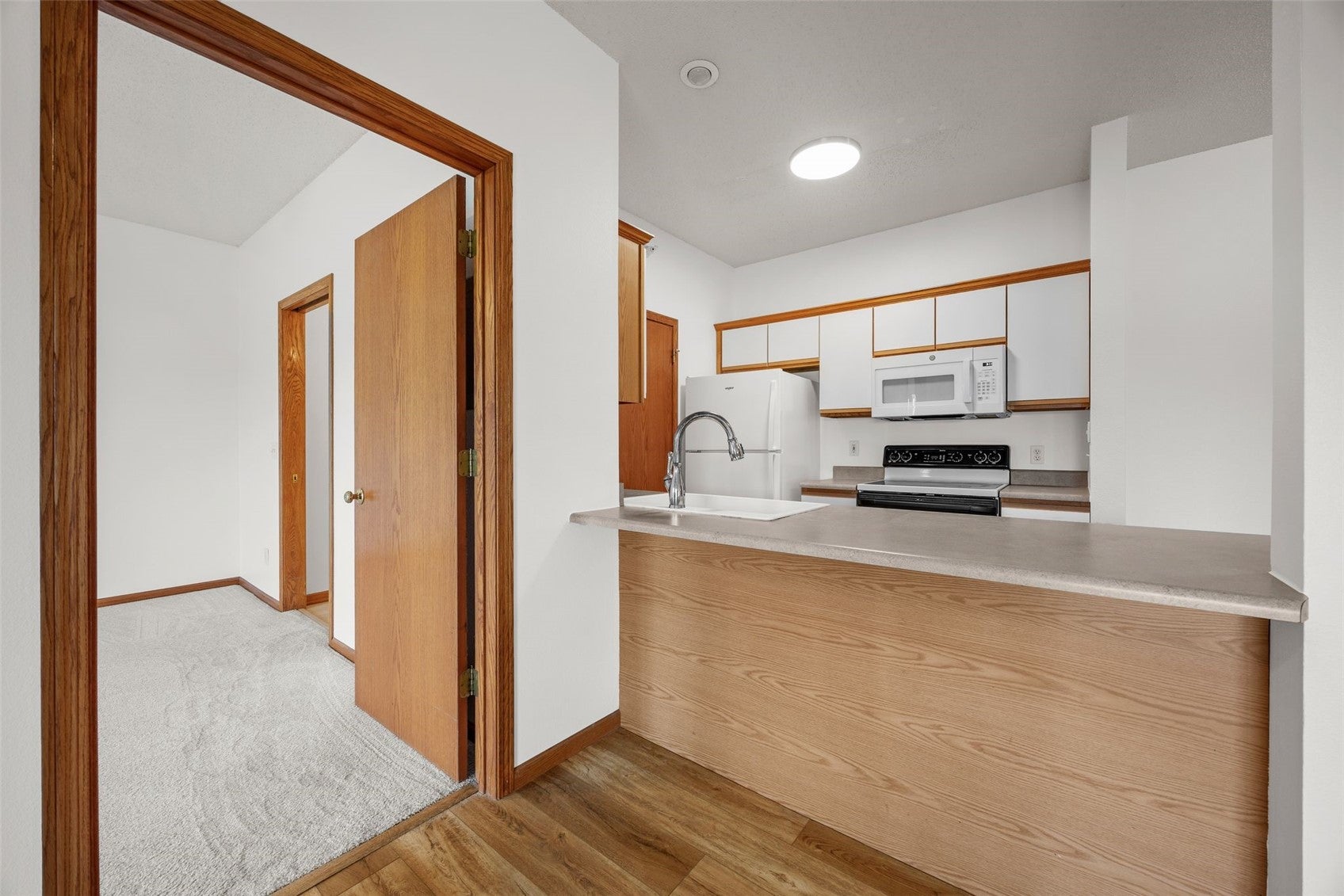 250 Cimarron Drive 213