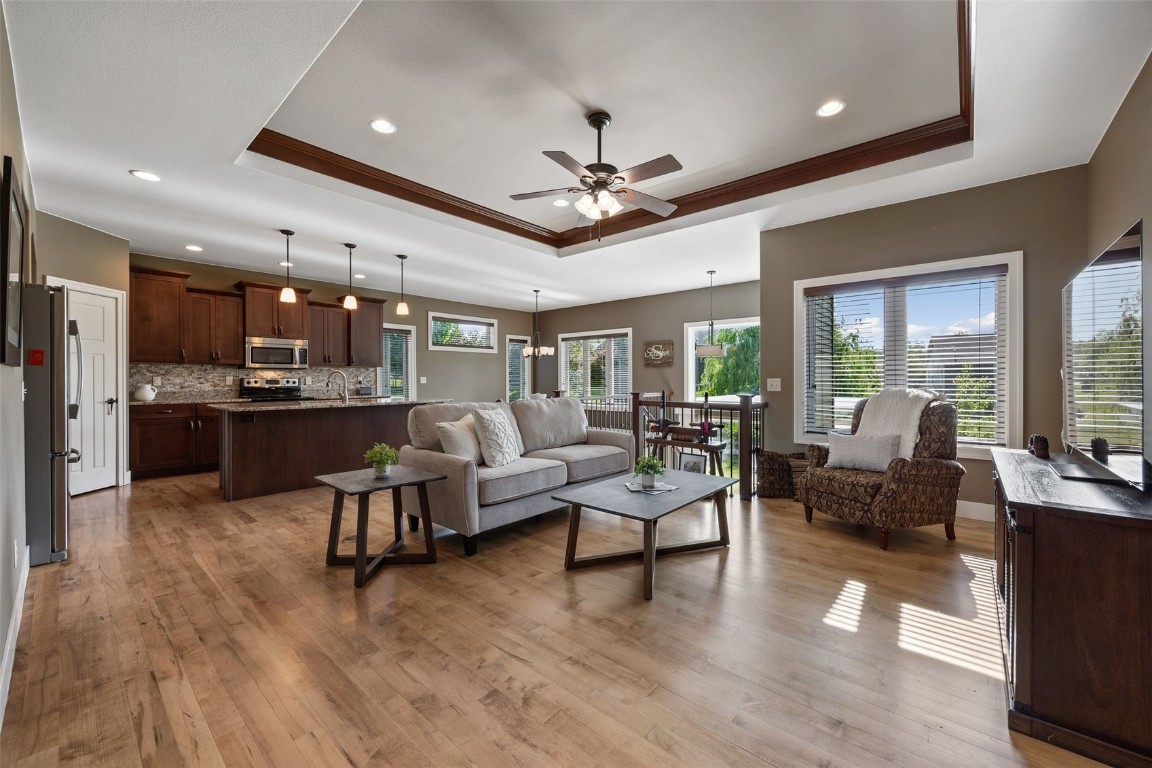 2913 Diamondhead Road