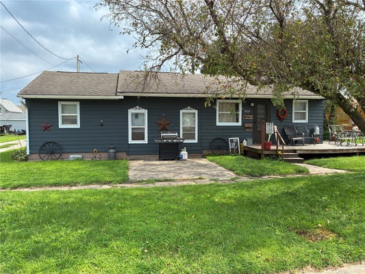 208 C AVE, VINTON, IA 52349 - Image 6c1d5aa2e47a20580954fbb2da86a84c/2286077776