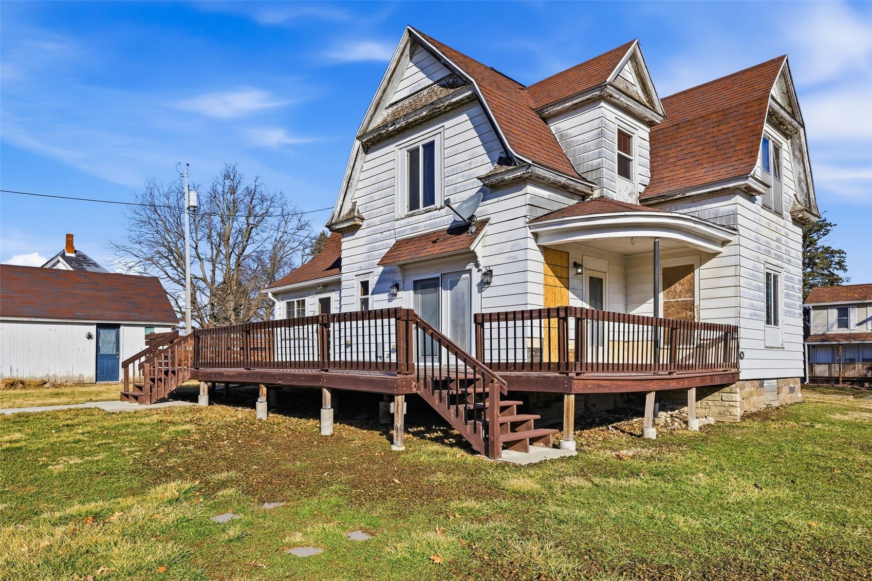 Photo 1 of 27 — 12 west Main Street, Central City, IA 52214