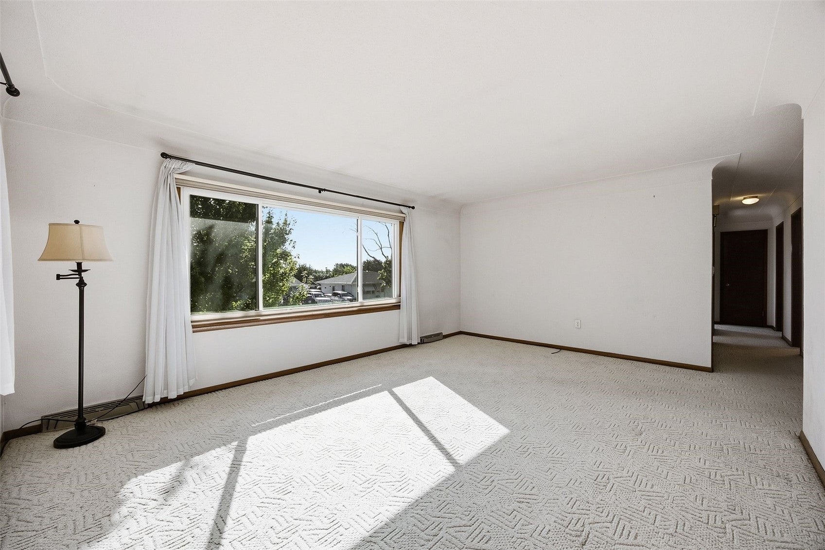 218 La Salle Drive SW