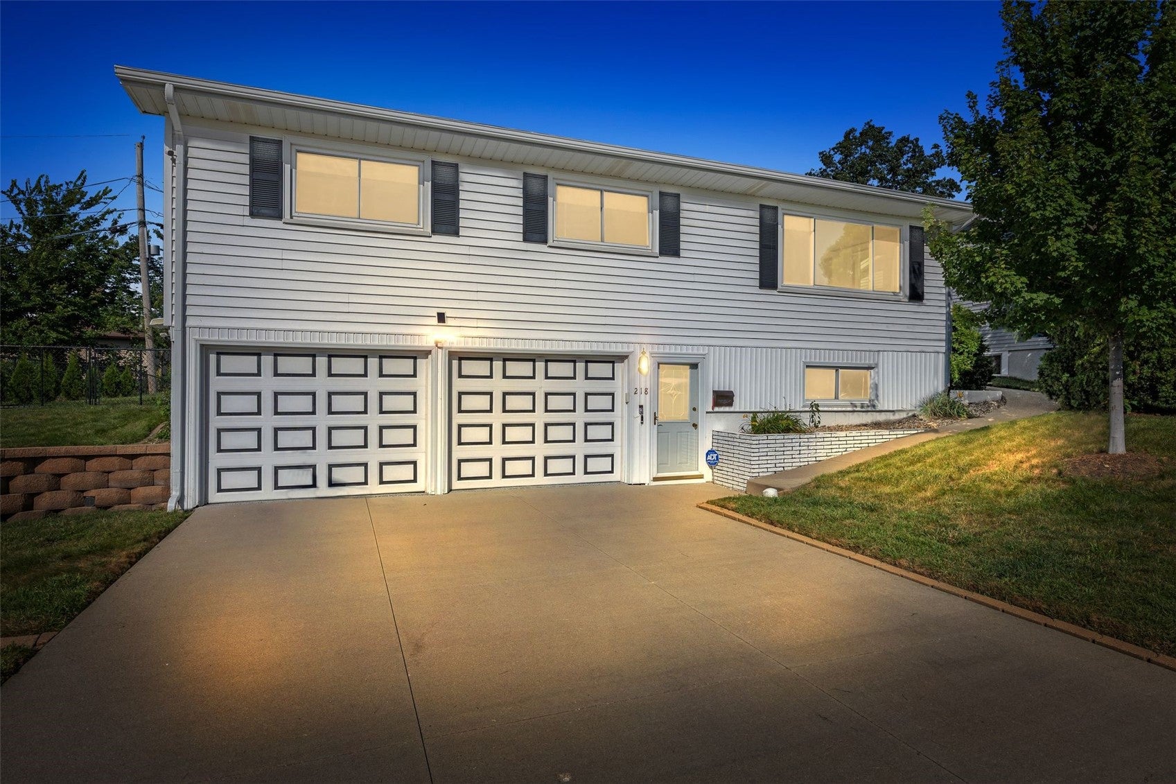 218 La Salle Drive SW