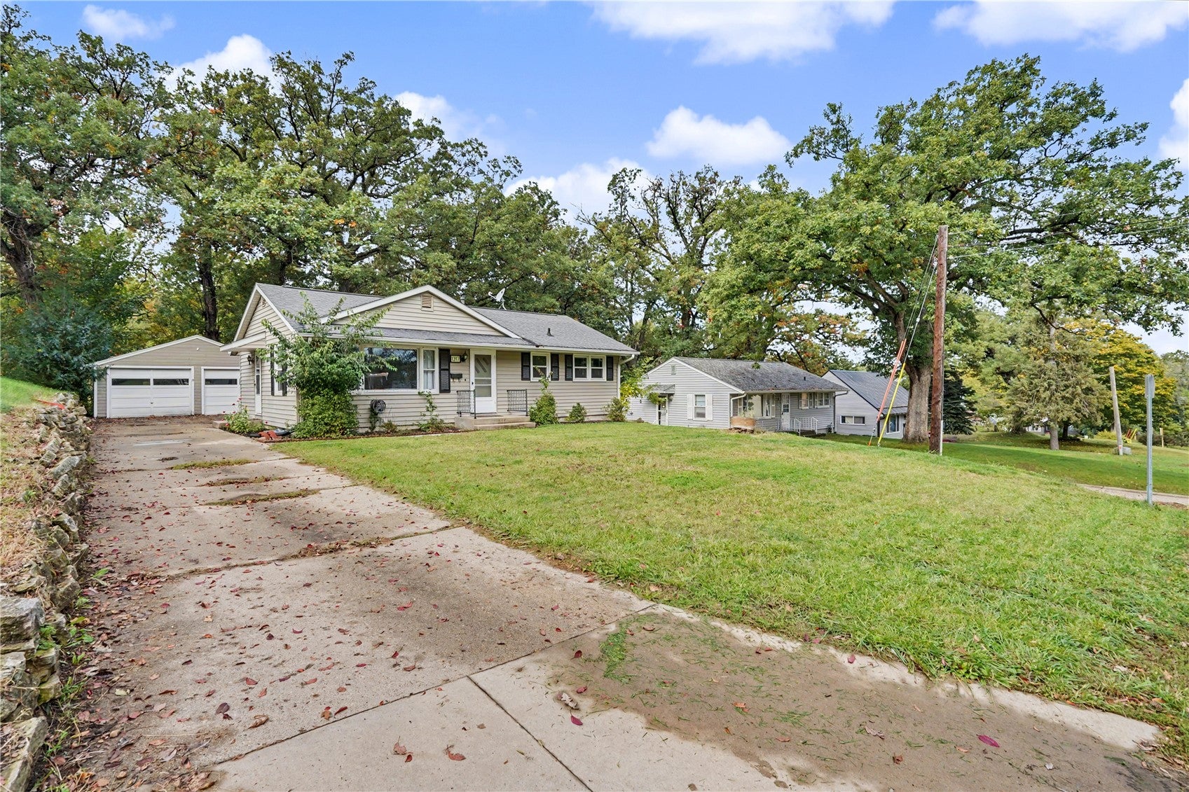1317 Memorial Dr