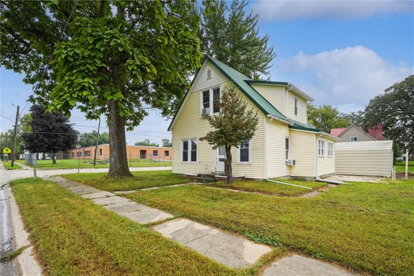 317 6TH AVE SW, OELWEIN, IA 50662 - Image 70b2bbbc7fff6be63f0aa4d6a2be6fb8/1165445167