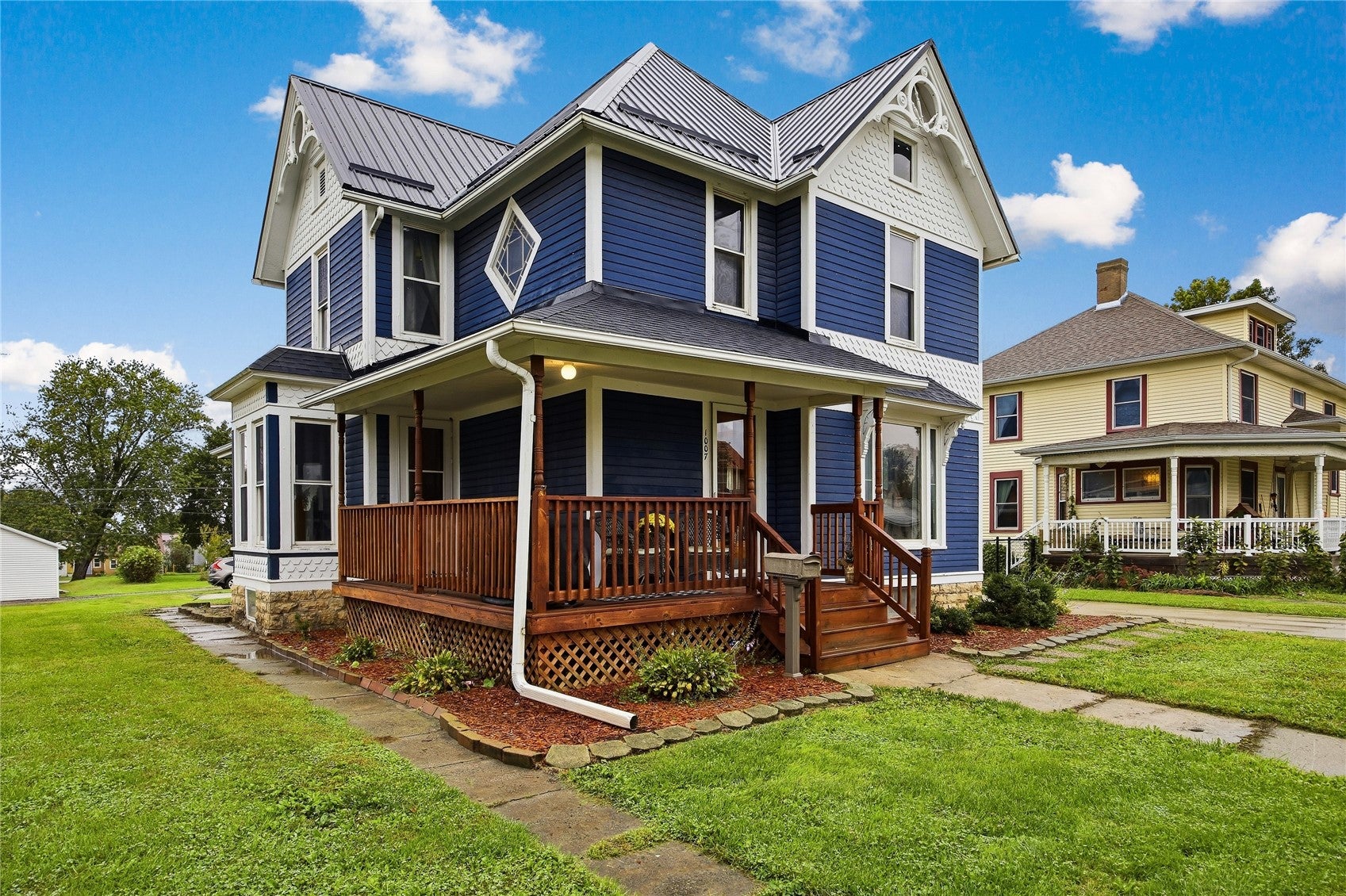 1007 Cedar Street