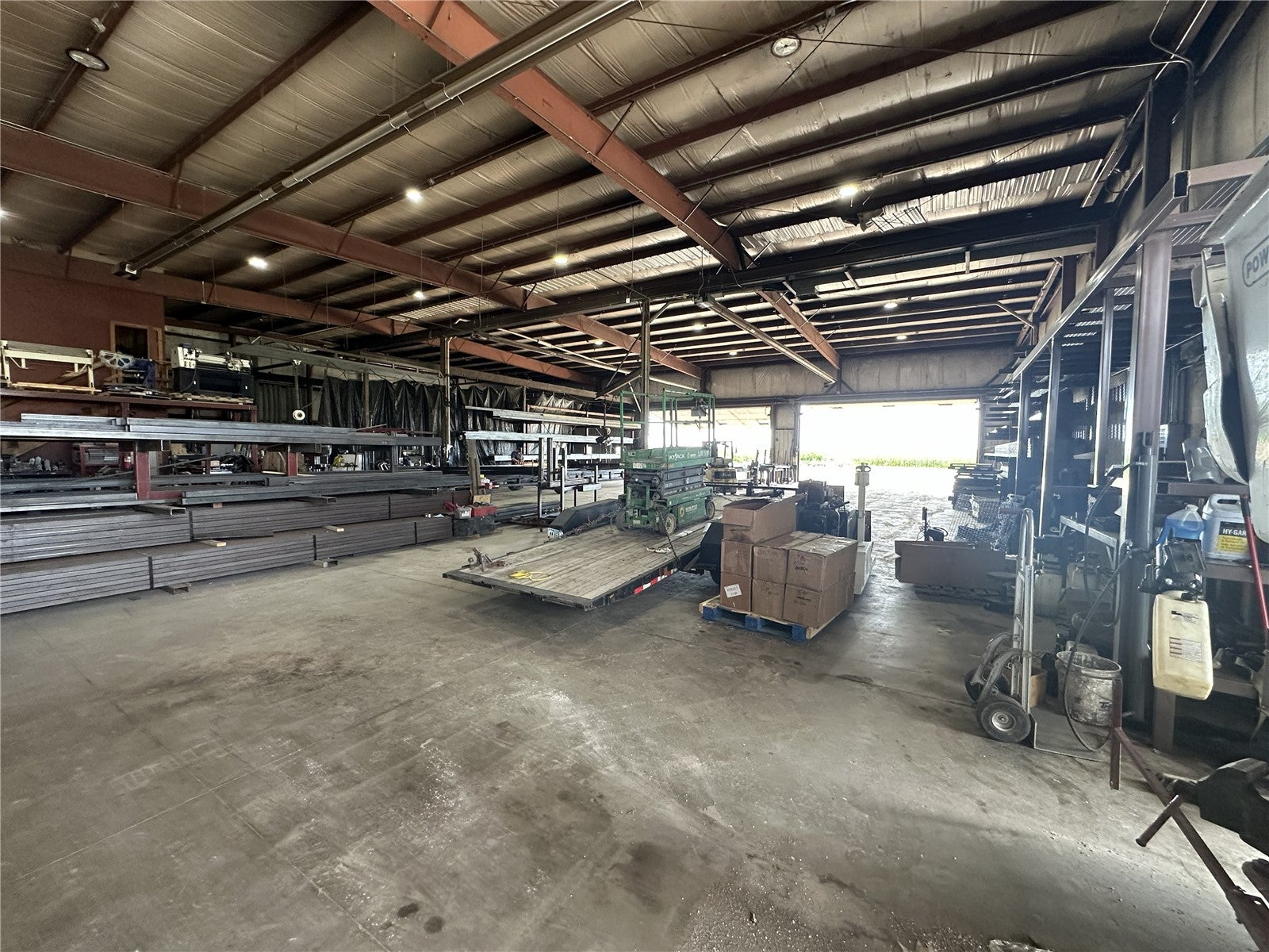 901 E South Street