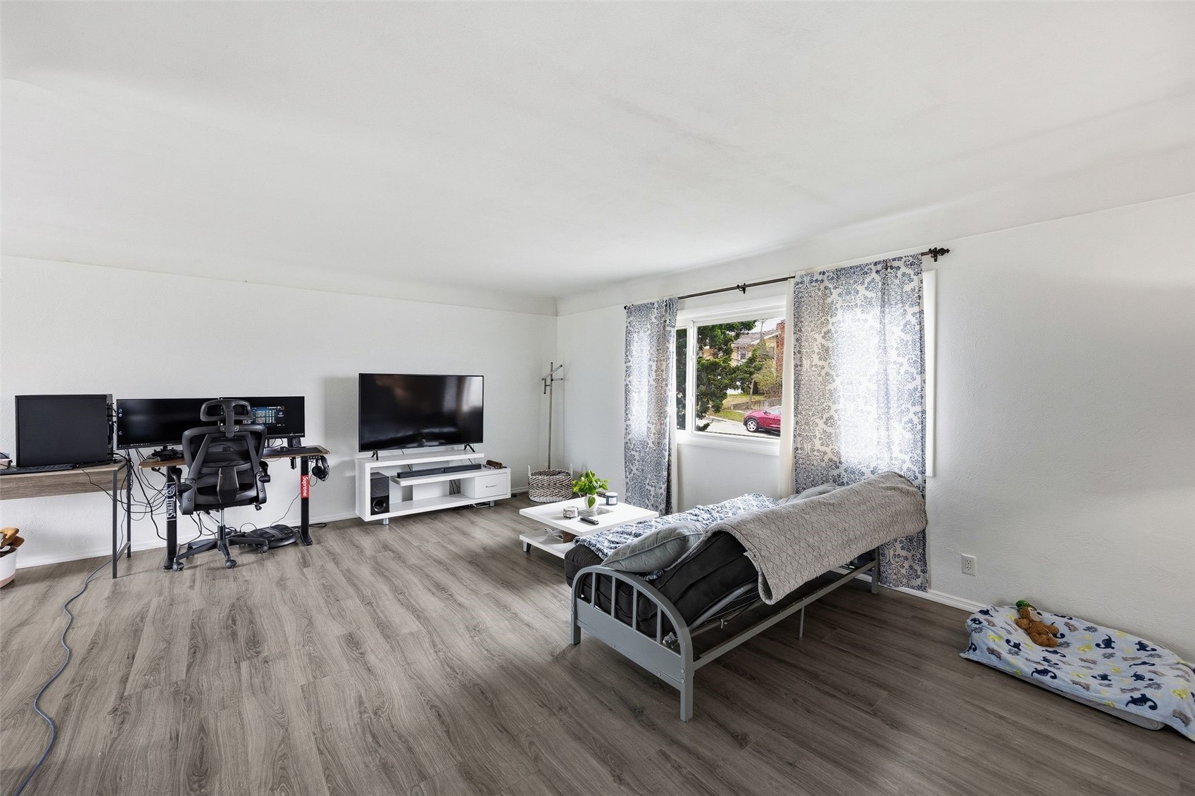 2067 Knollshire Road NE