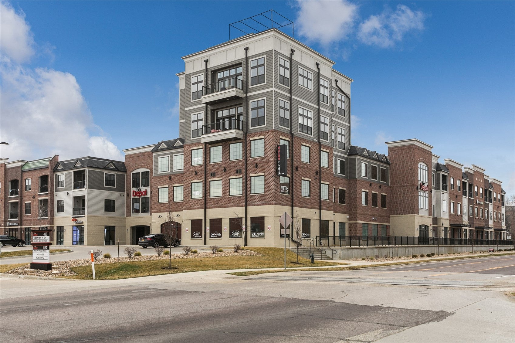 420 12th Avenue SE Floor 1