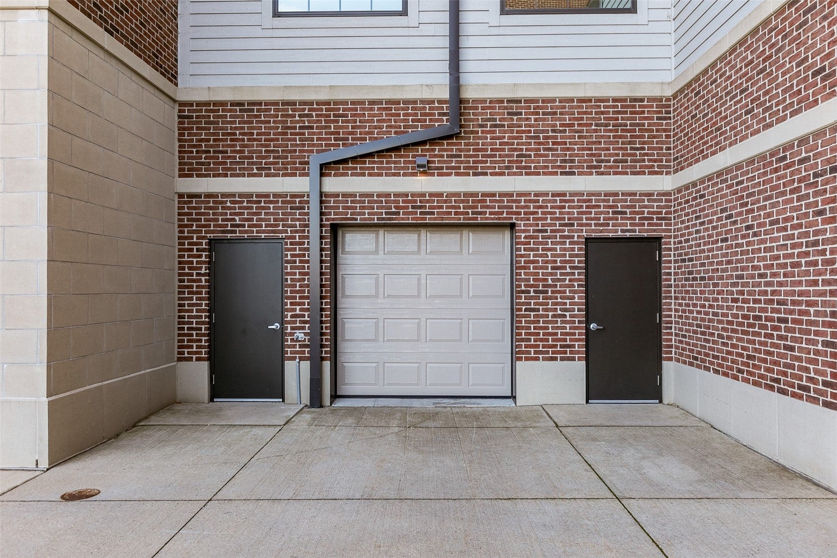 420 12th Avenue SE Floor 1