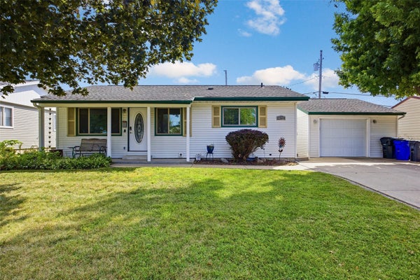 4711 F AVE NE, CEDAR RAPIDS, IA 52402 - Image 72ba7d26d0d8d05d76ebf2563fbdfe84/3262663997