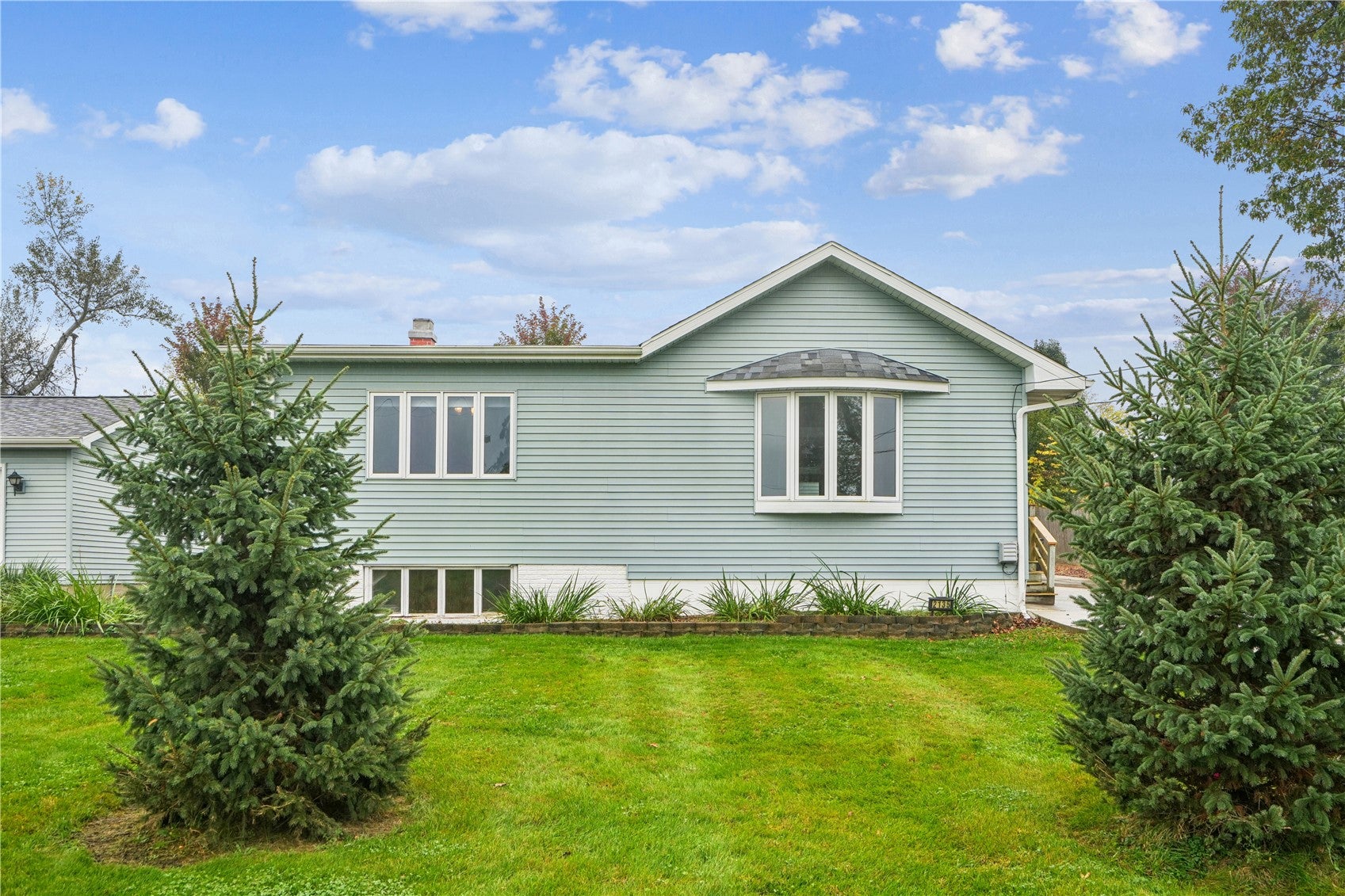 2135 Zika Ave