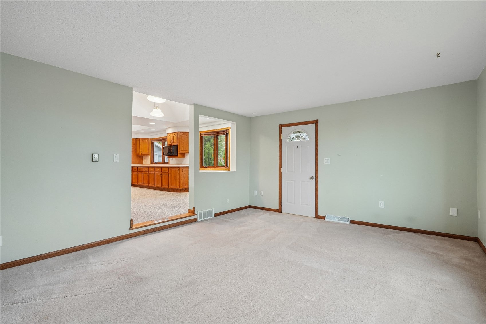 2135 Zika Ave