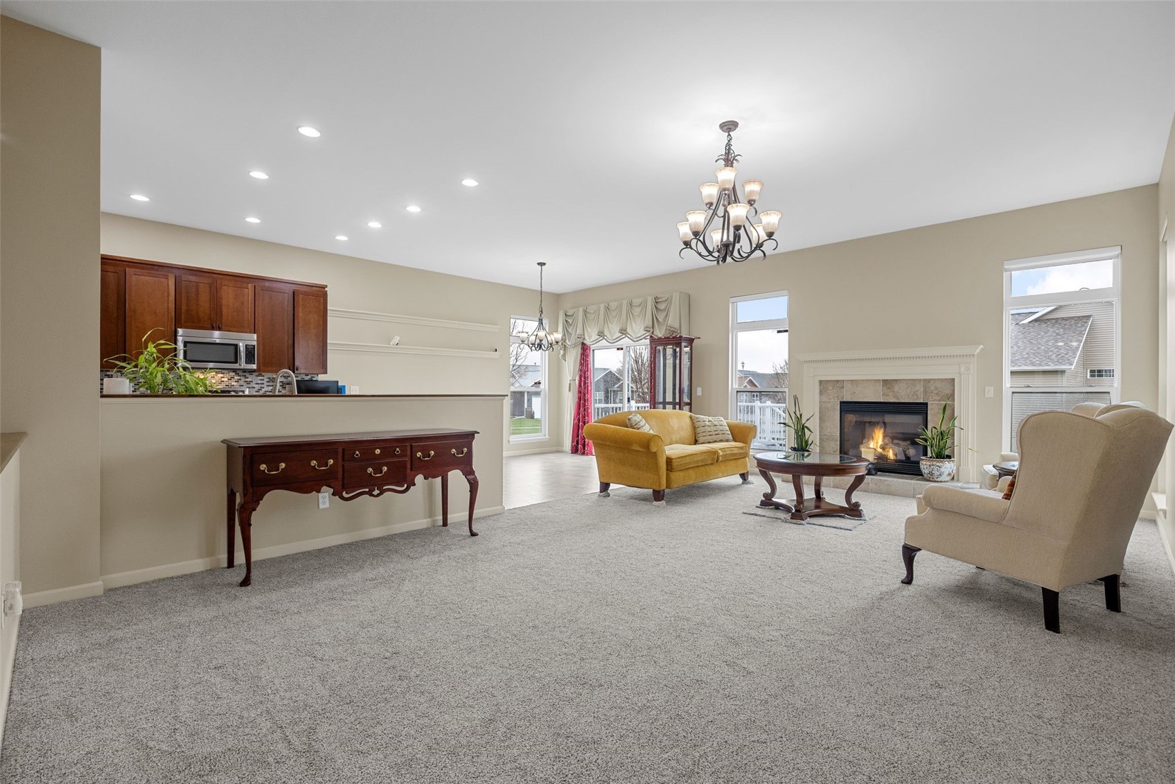 2424 Radcliffe Drive SW