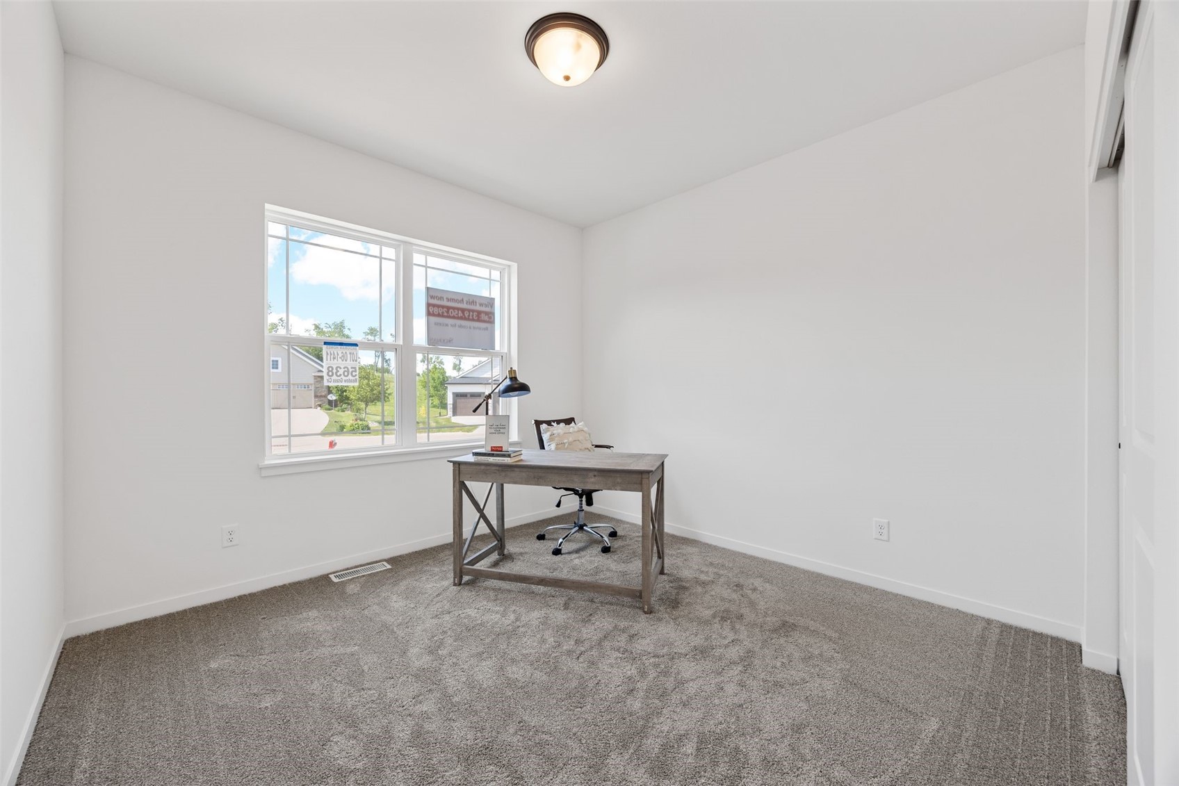 5638 Meadow Grass Circle SE