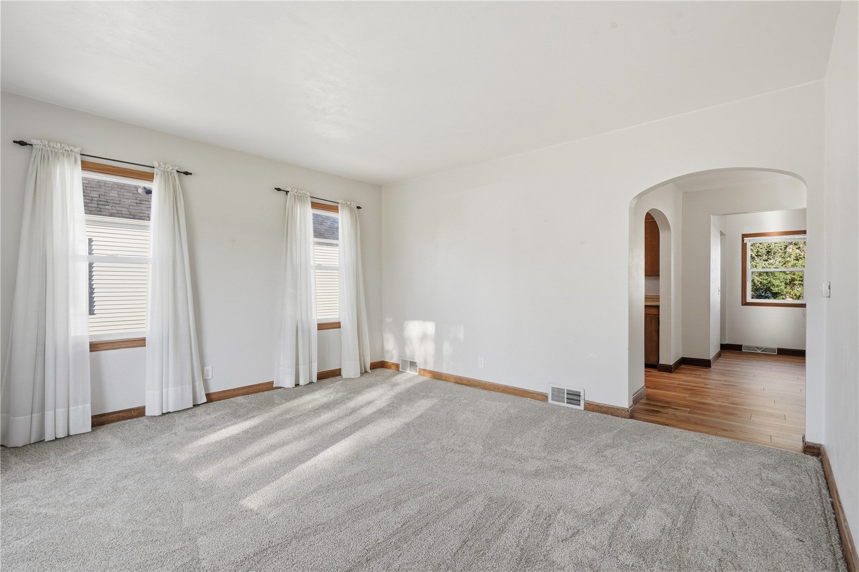 2036 Franklin Ave NE
