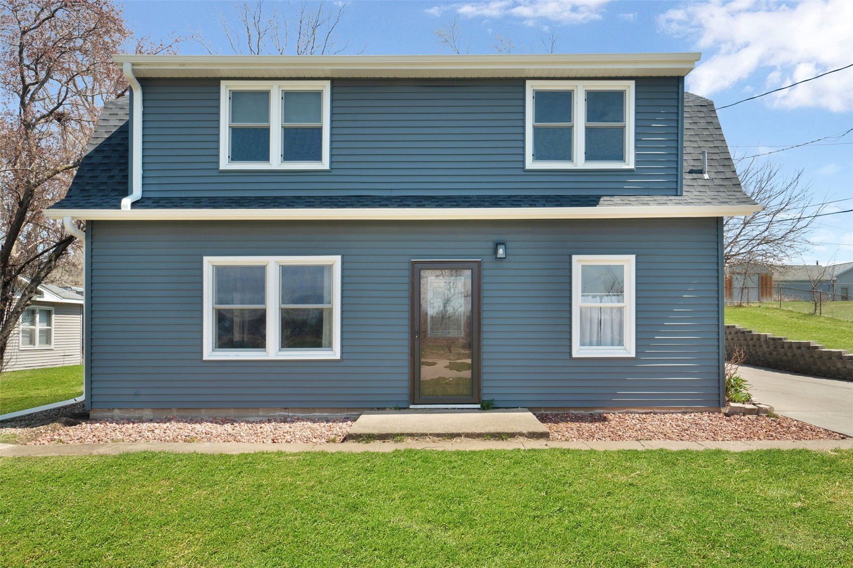 965 2nd street Street