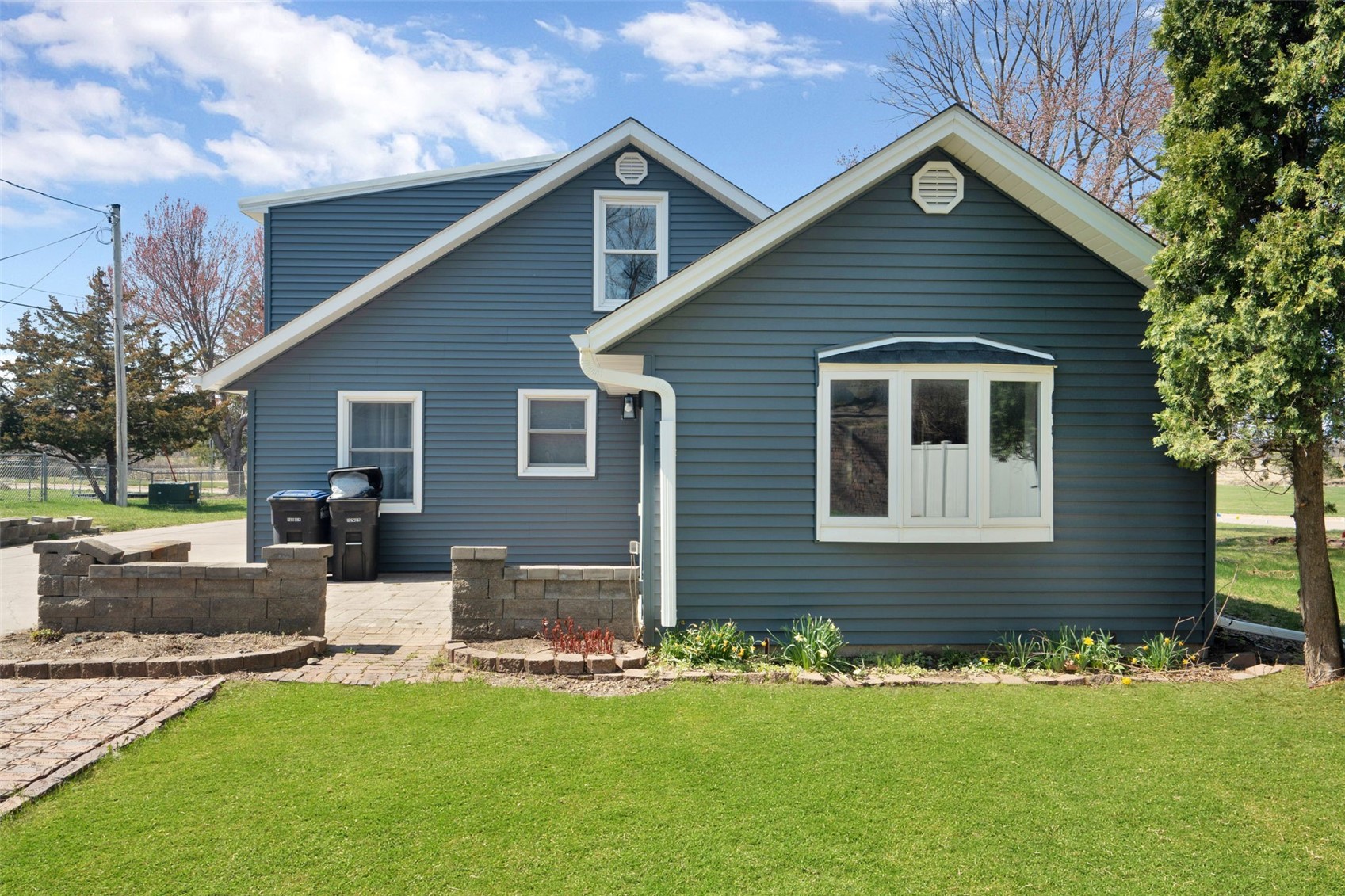 965 2nd street Street