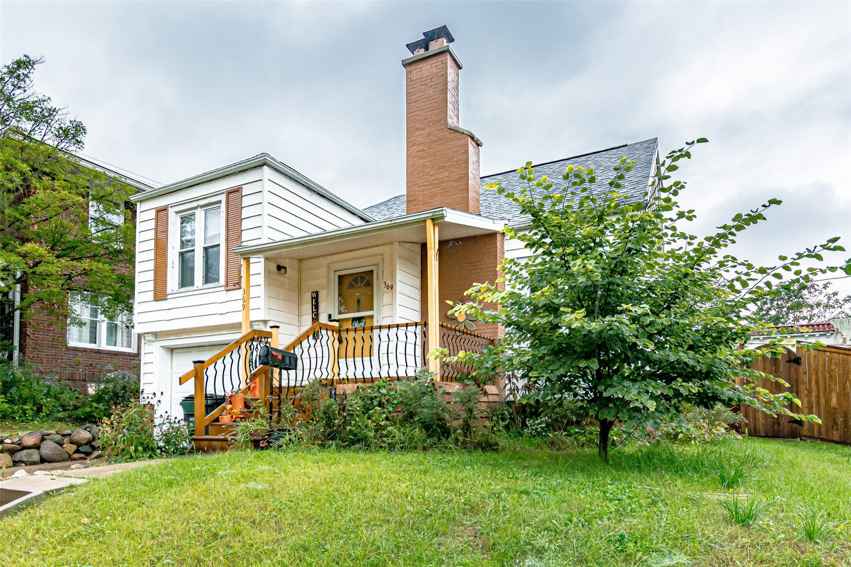 369 20th Street SE