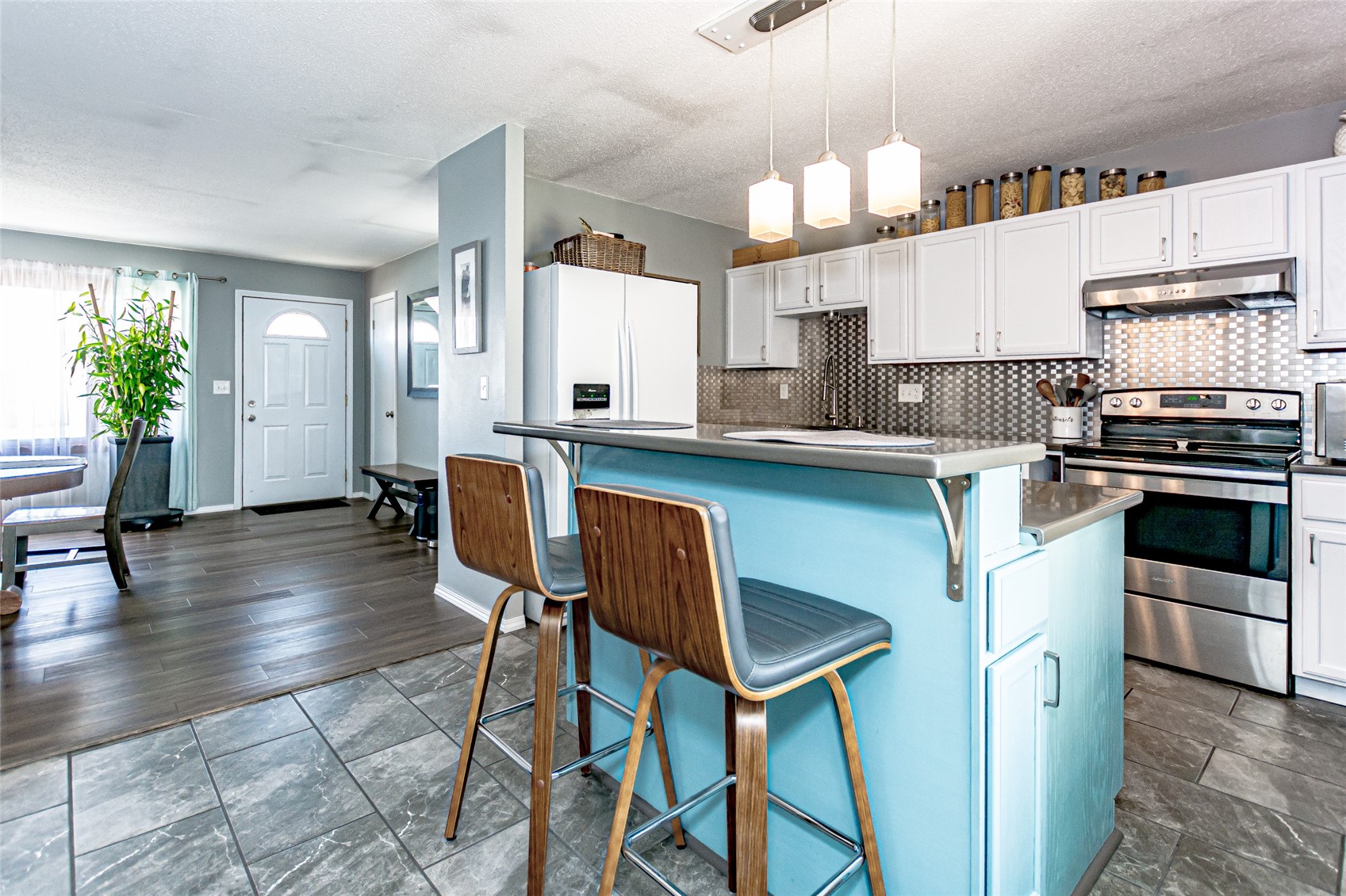 146 Eastview Drive NW