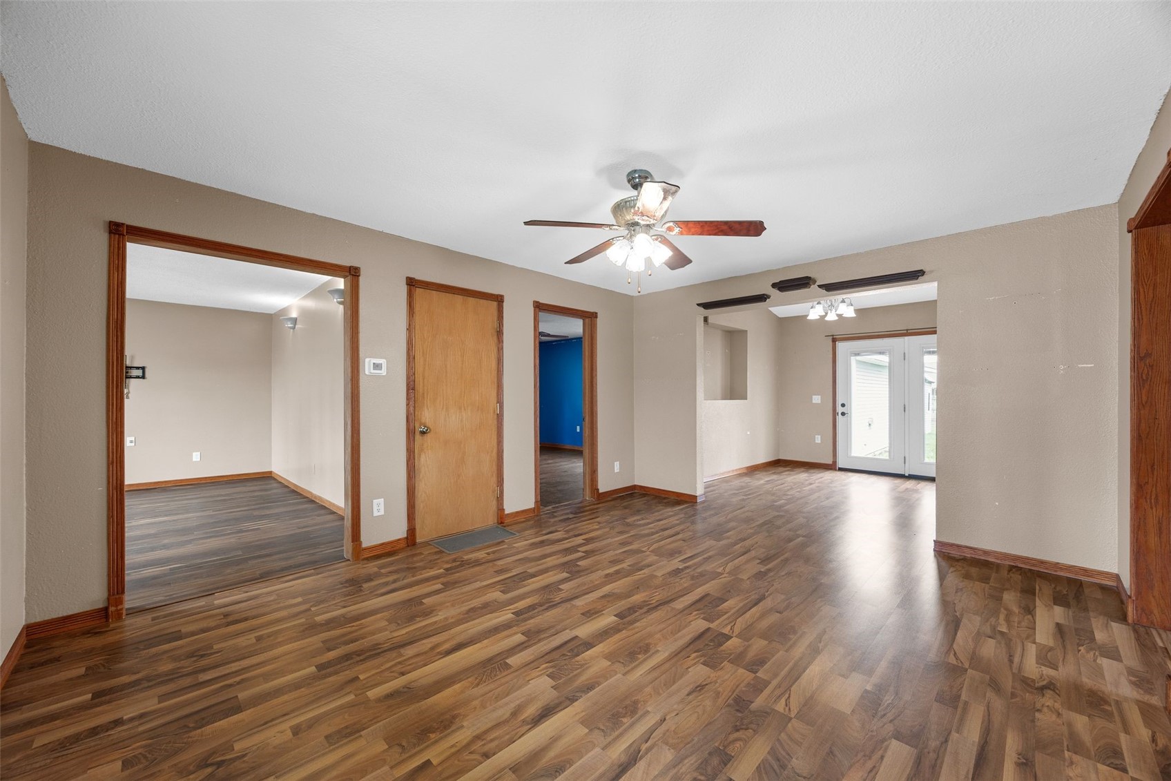 1000 Stinocher Street