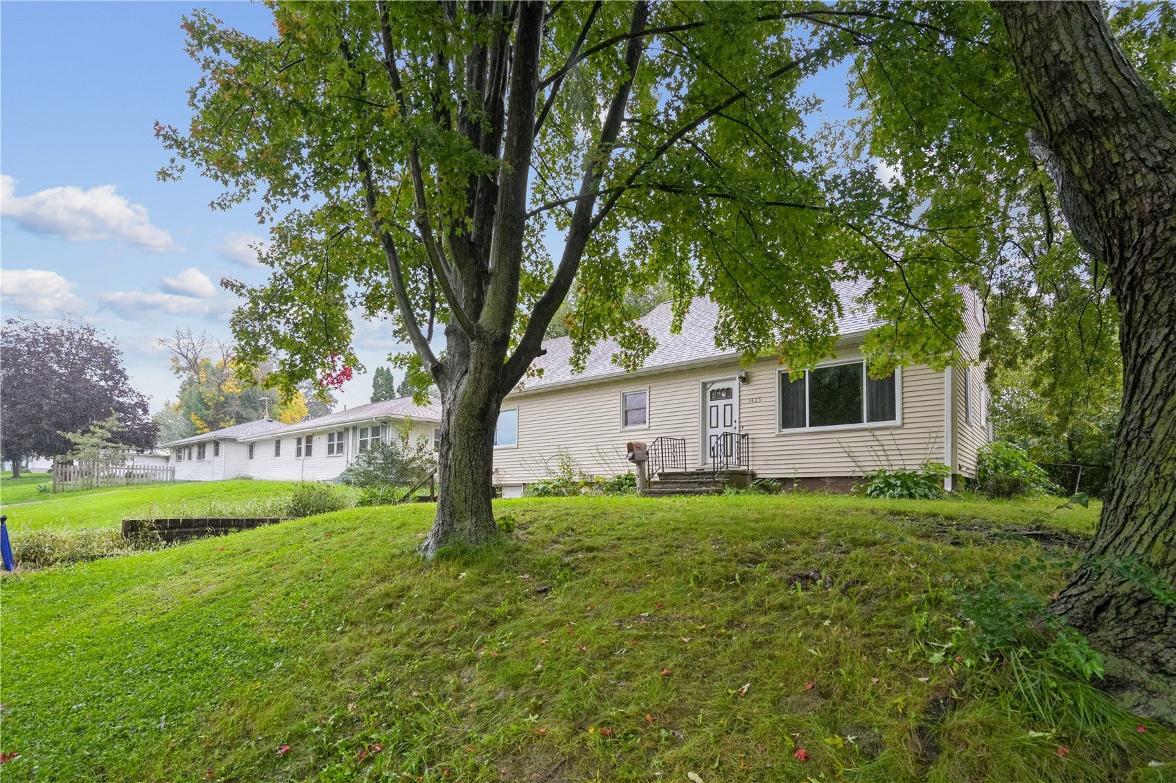 1425 Douglas Ct