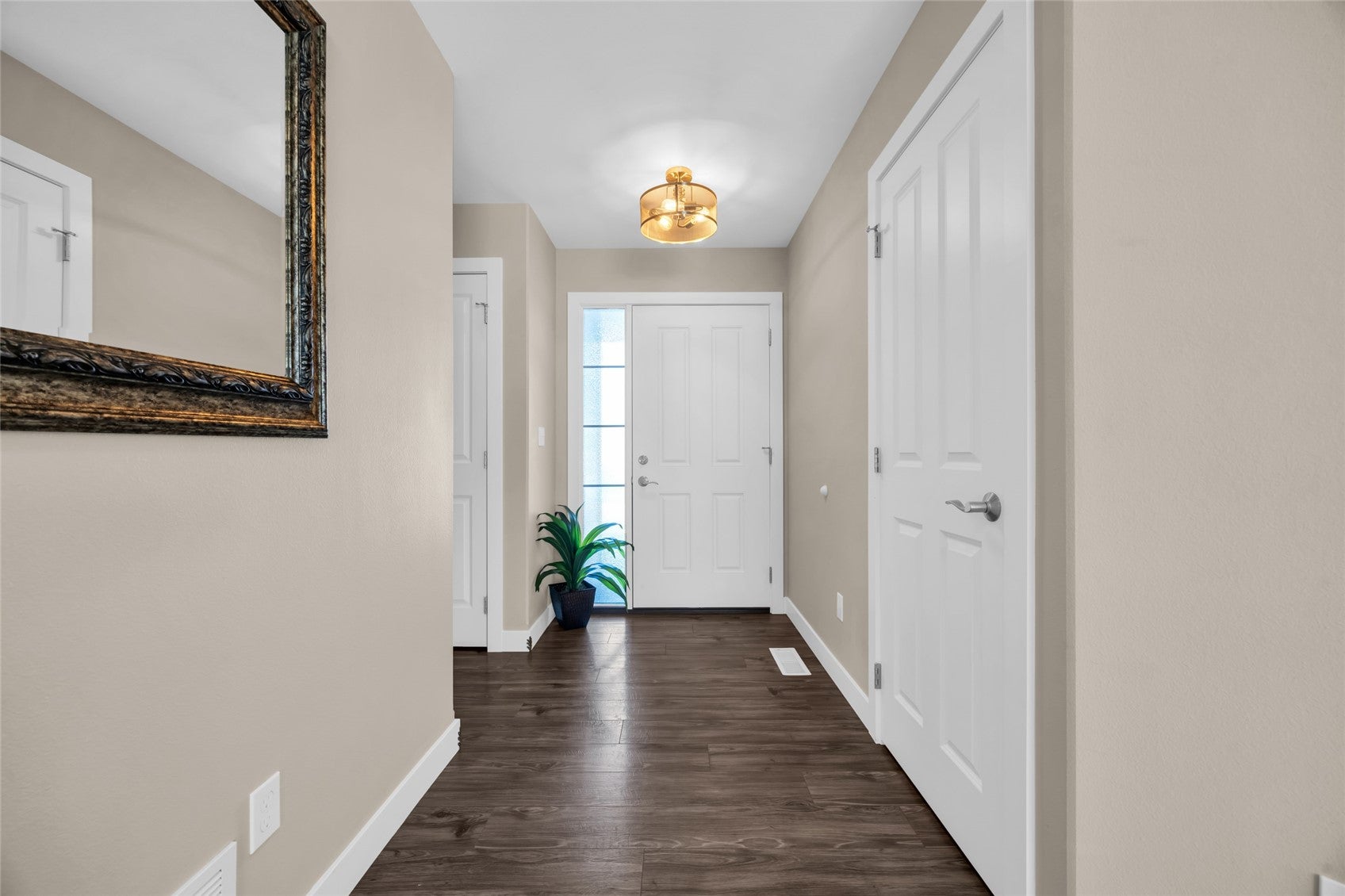 2239 Crestwood Lane