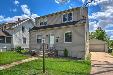1139 H Avenue NE Cedar Rapids IA 52402