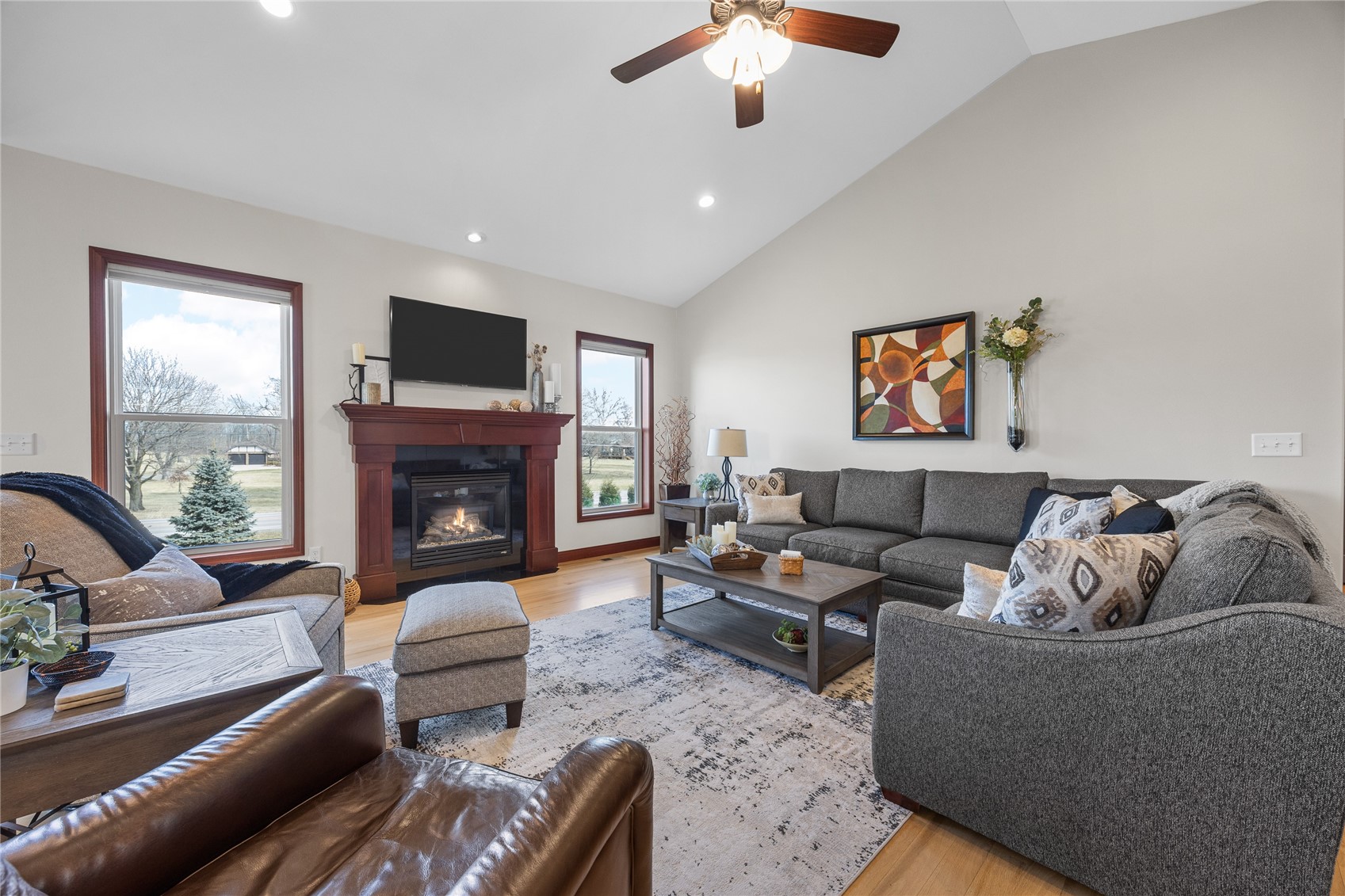 804 Palmyra Drive NE