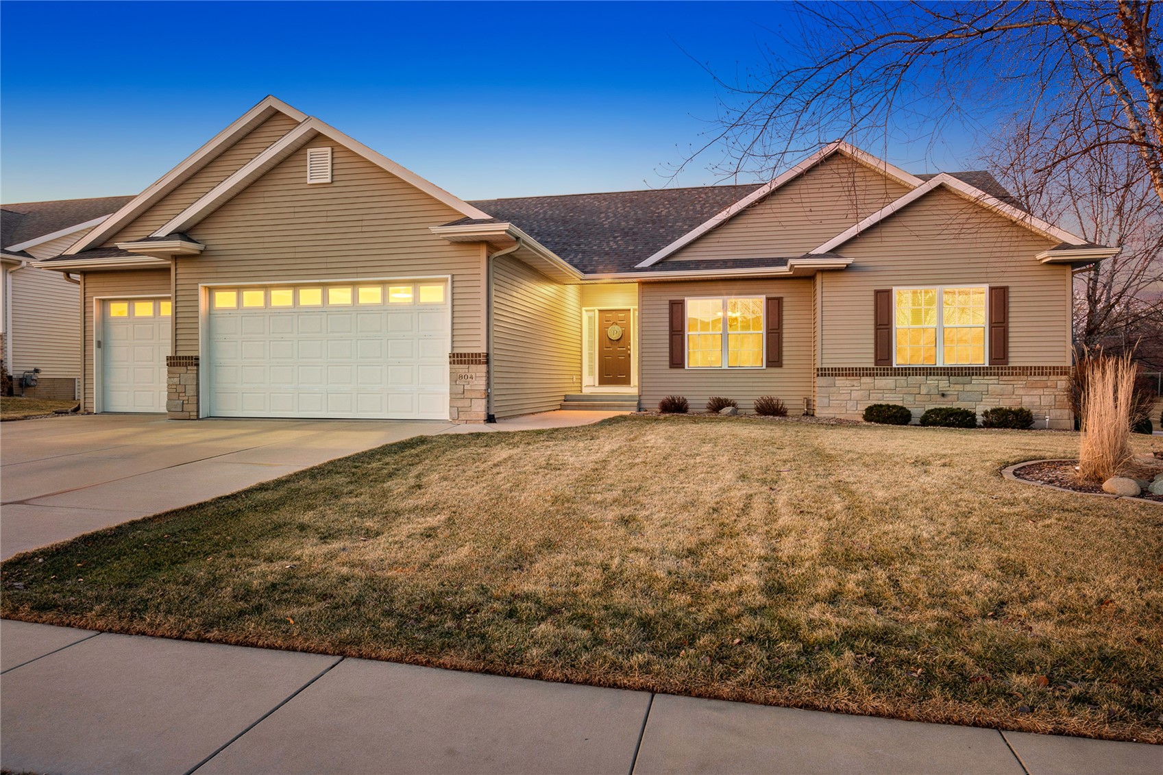 804 Palmyra Drive NE