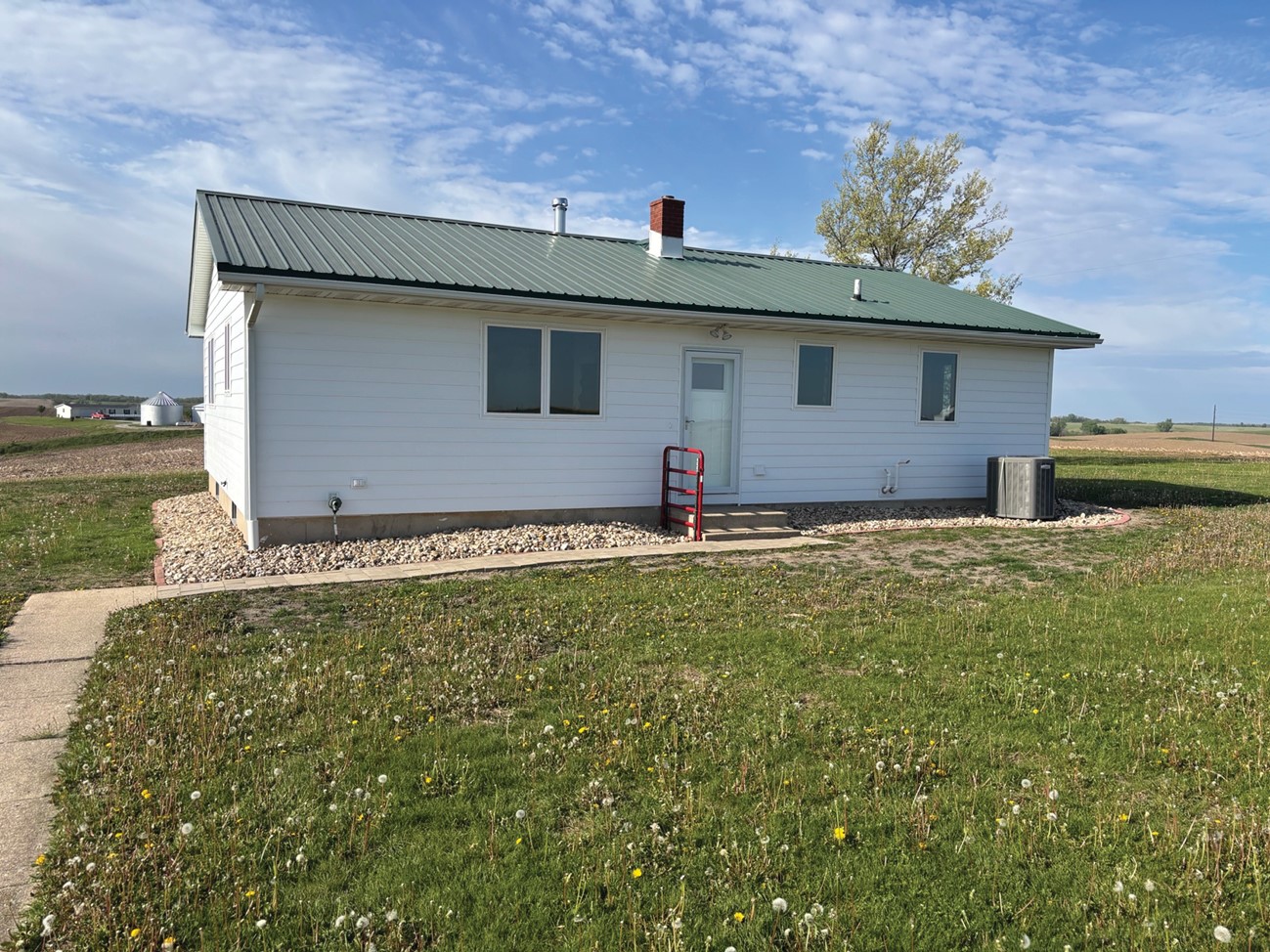 2395 Benton-Iowa Road