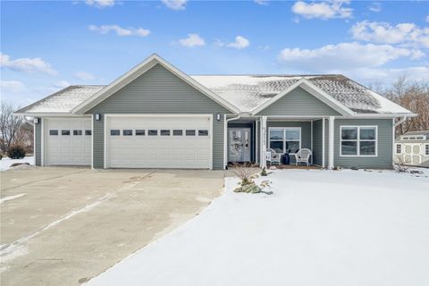 8063 218th Avenue Martelle IA 52305