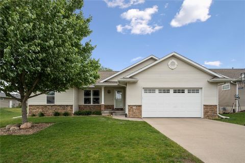 4708 Pueblo Street SW Cedar Rapids IA 52404