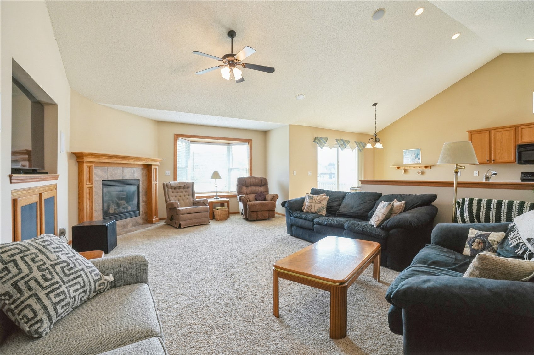 1880 Oak Creek Drive