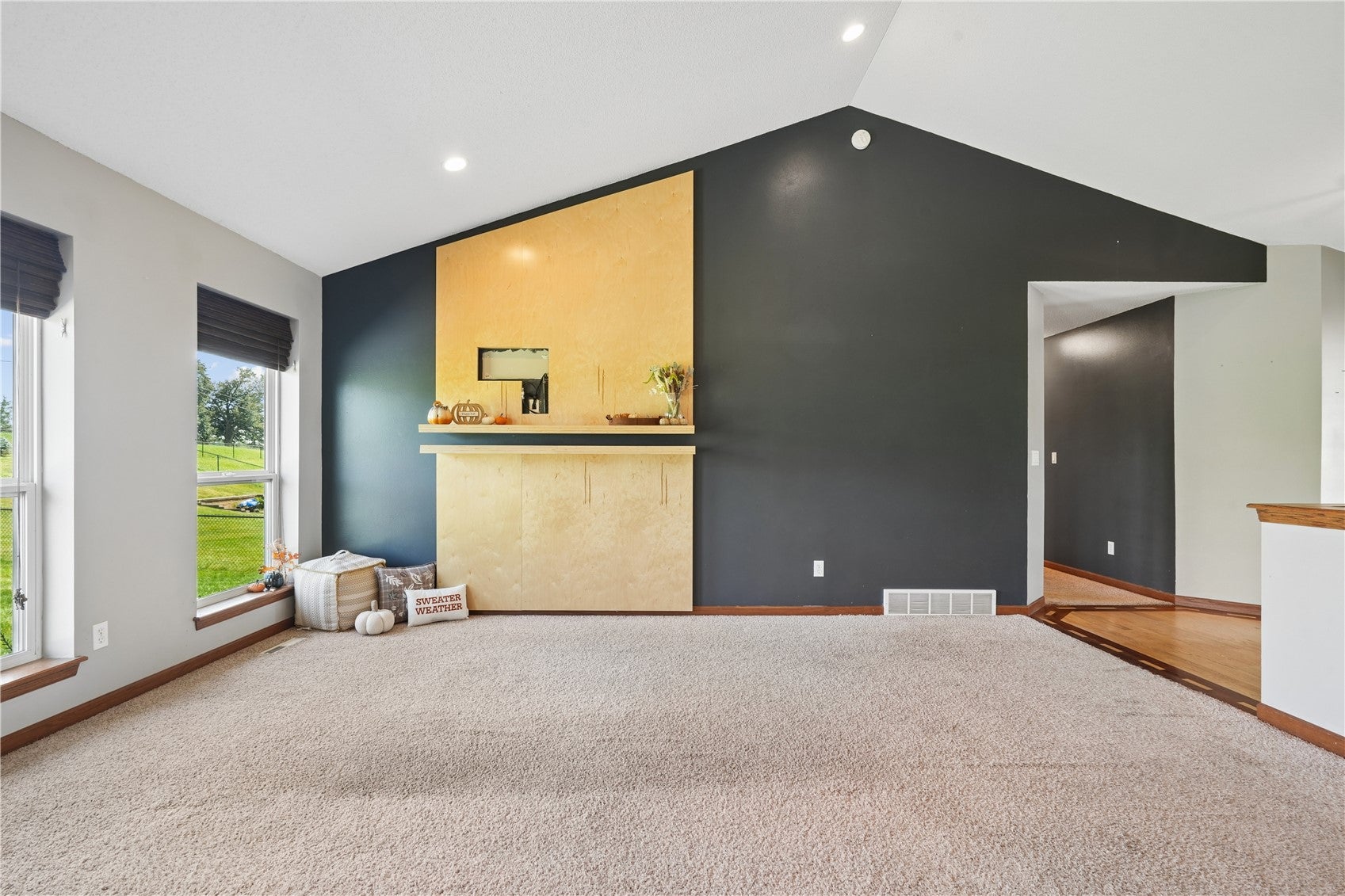 2114 Radcliffe Drive SW