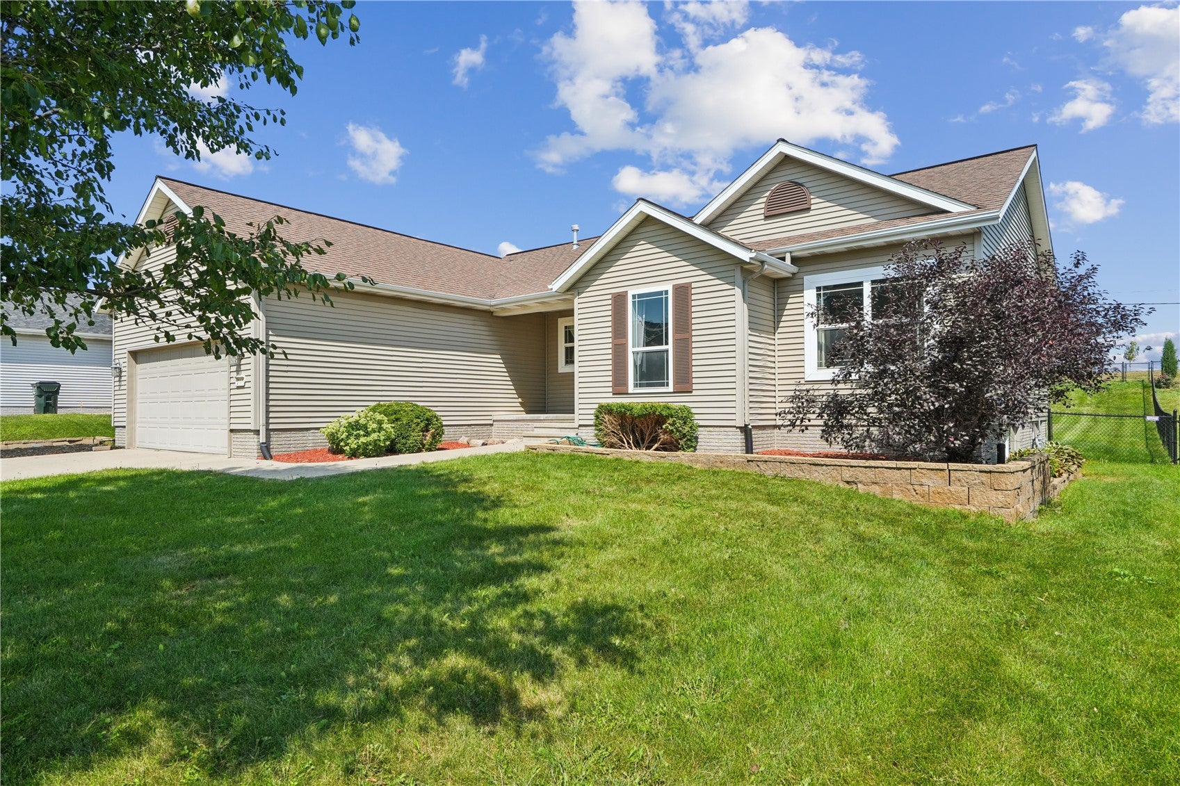 2114 Radcliffe Drive SW