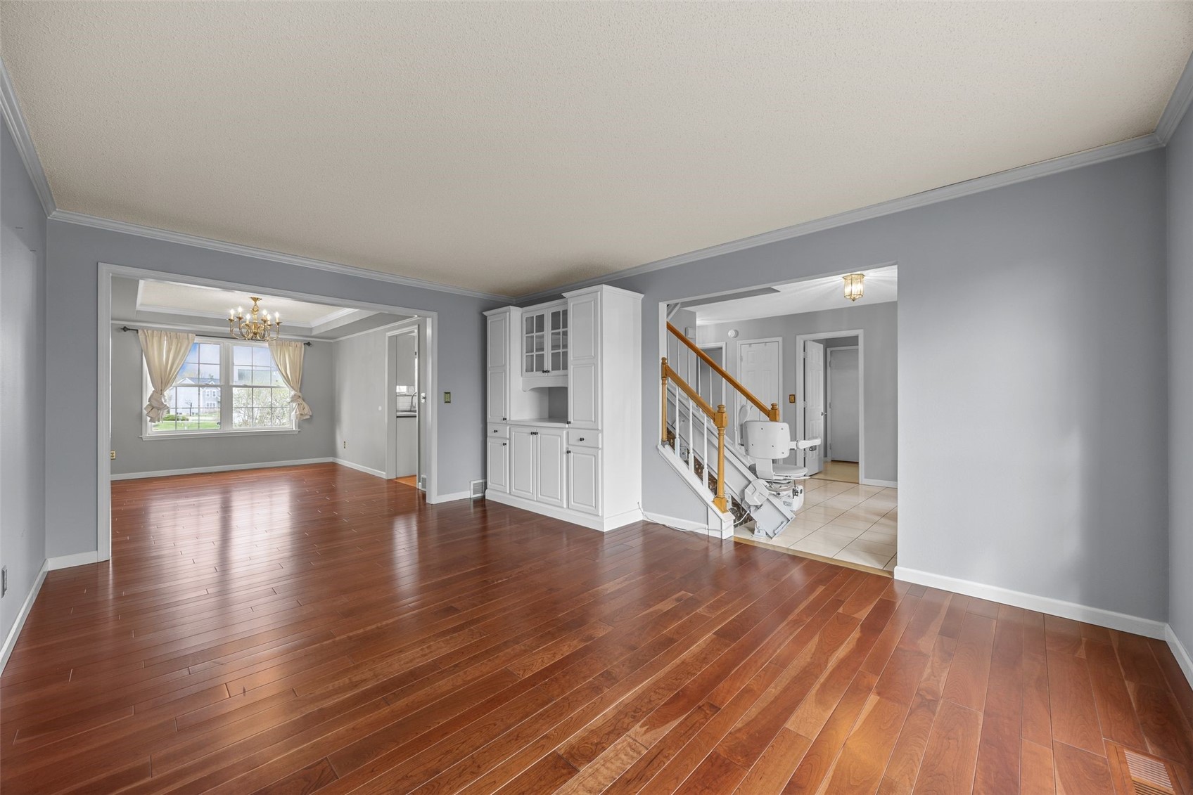 7329 Hampshire DR NE