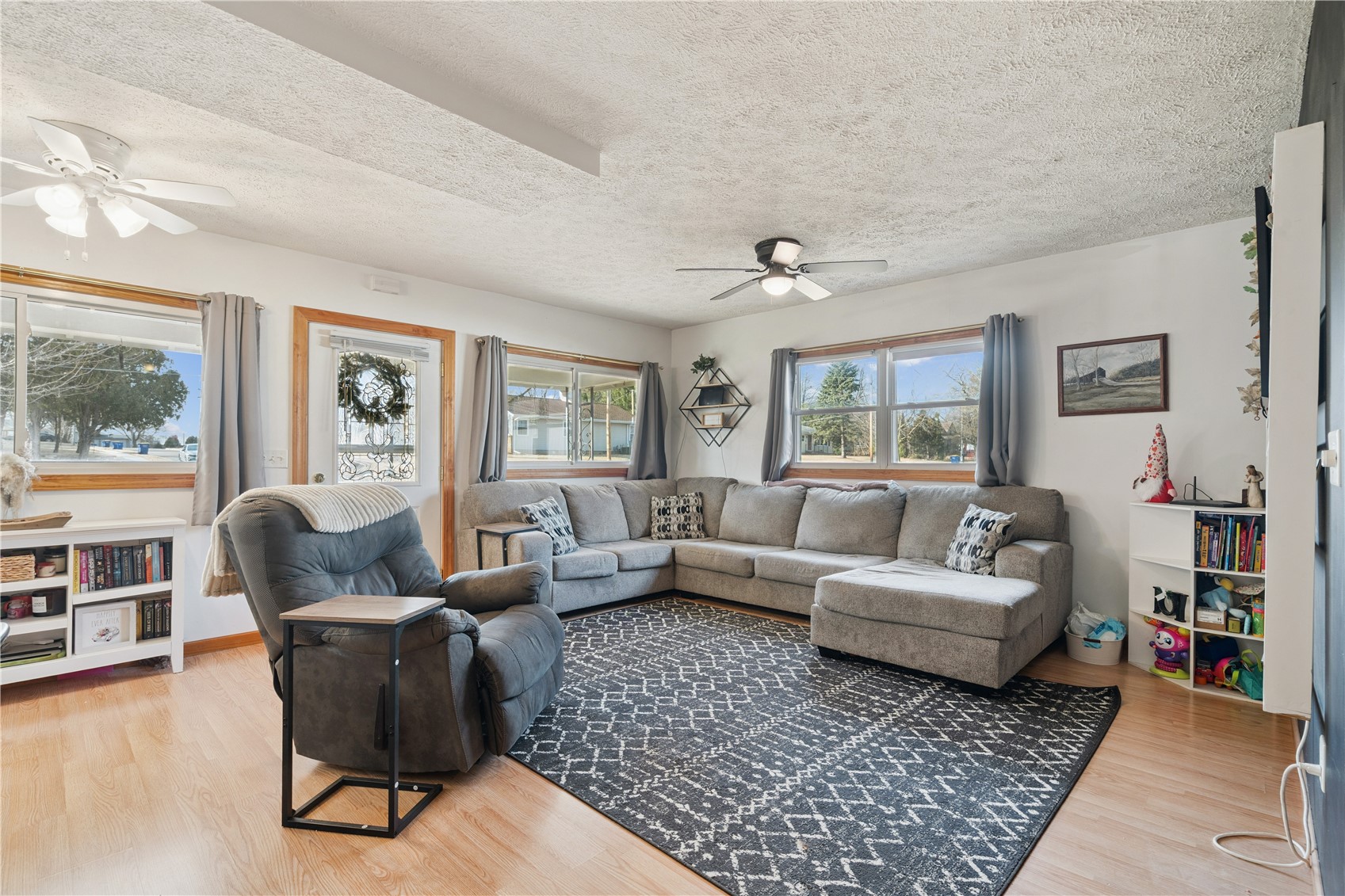 502 E Main