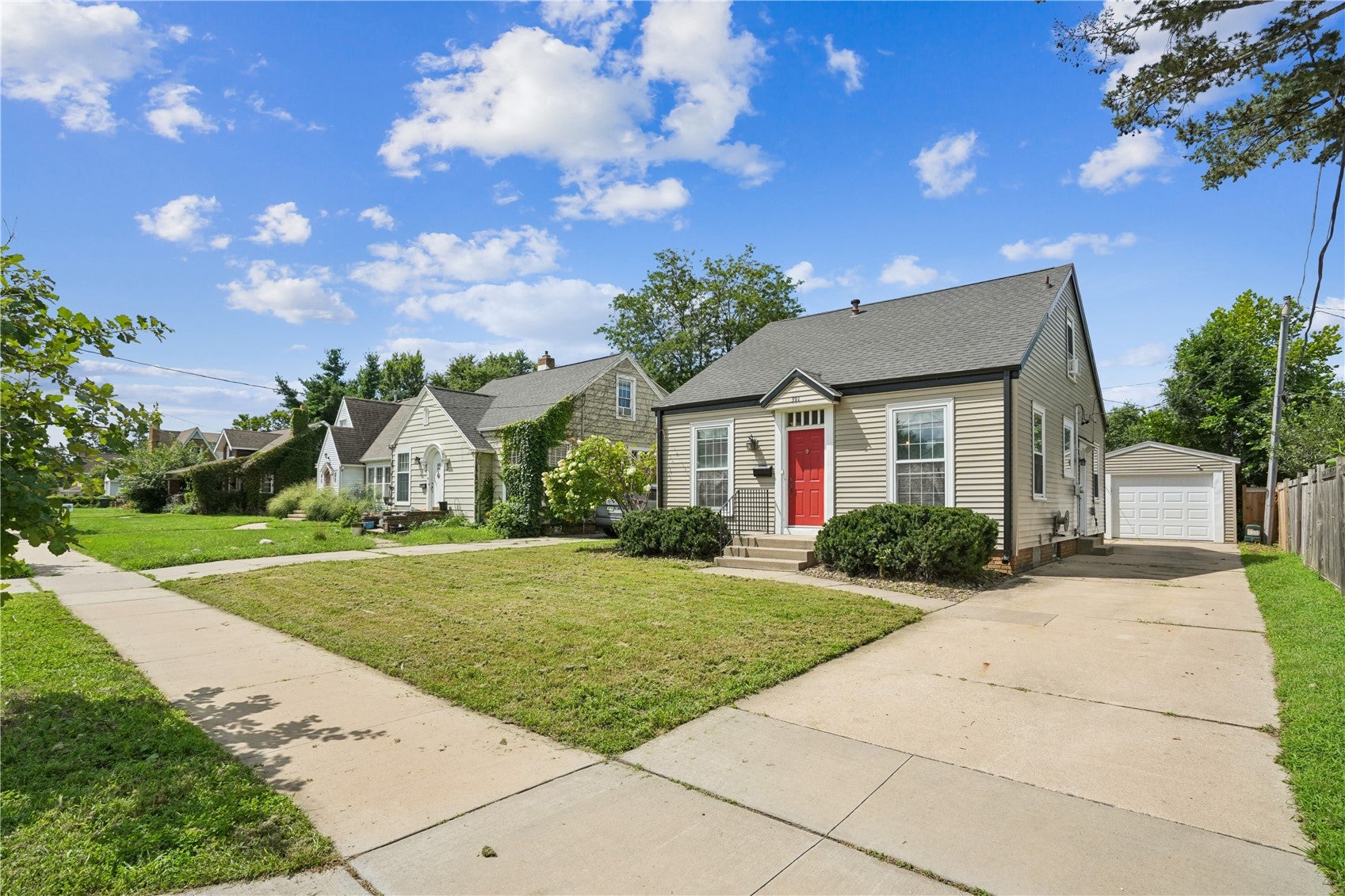 391 Memorial Drive SE