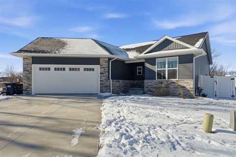 344 Worthington Court Hiawatha IA 52233