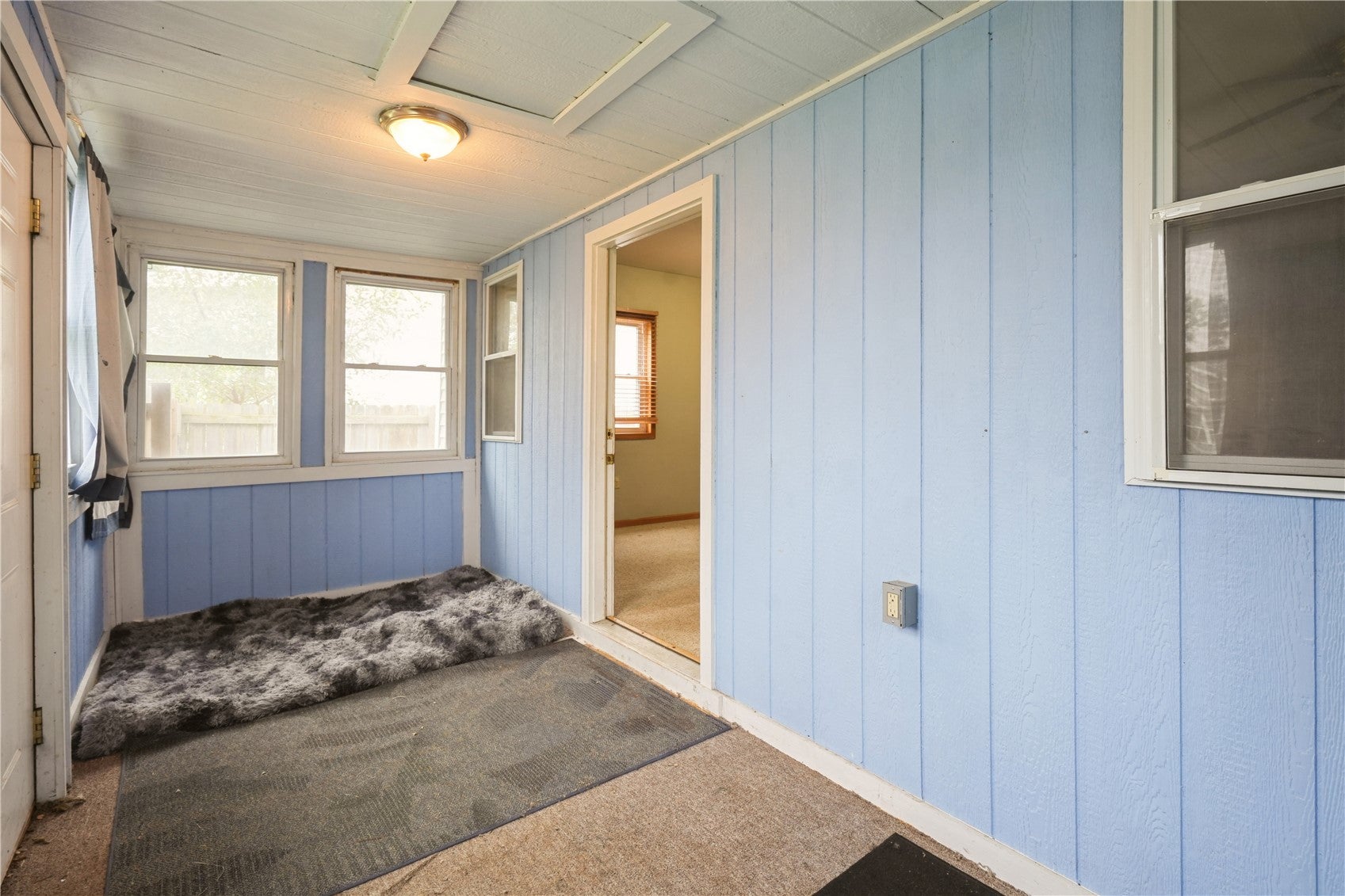 916 9th Street SW