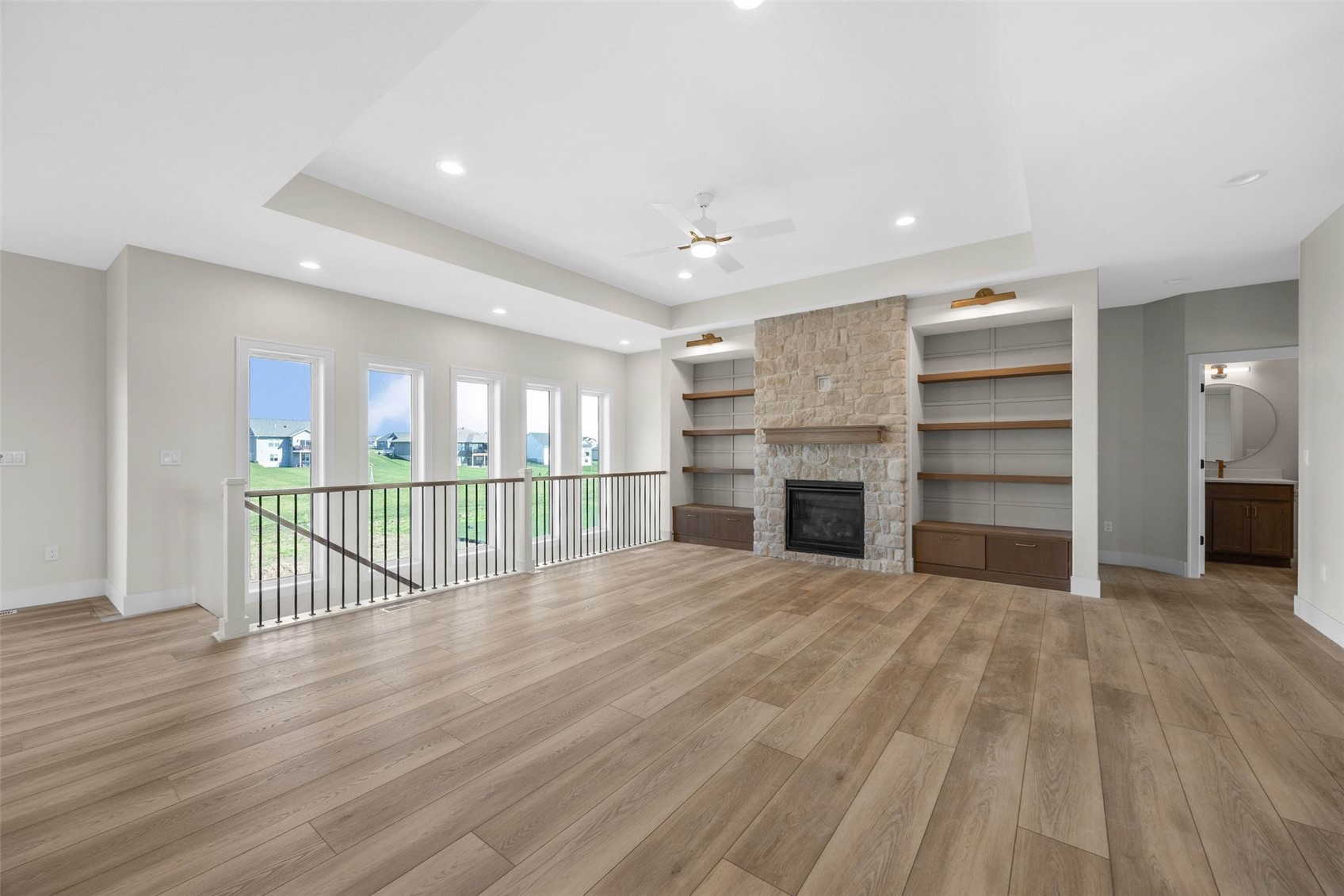 5501 Silver Ridge Rd