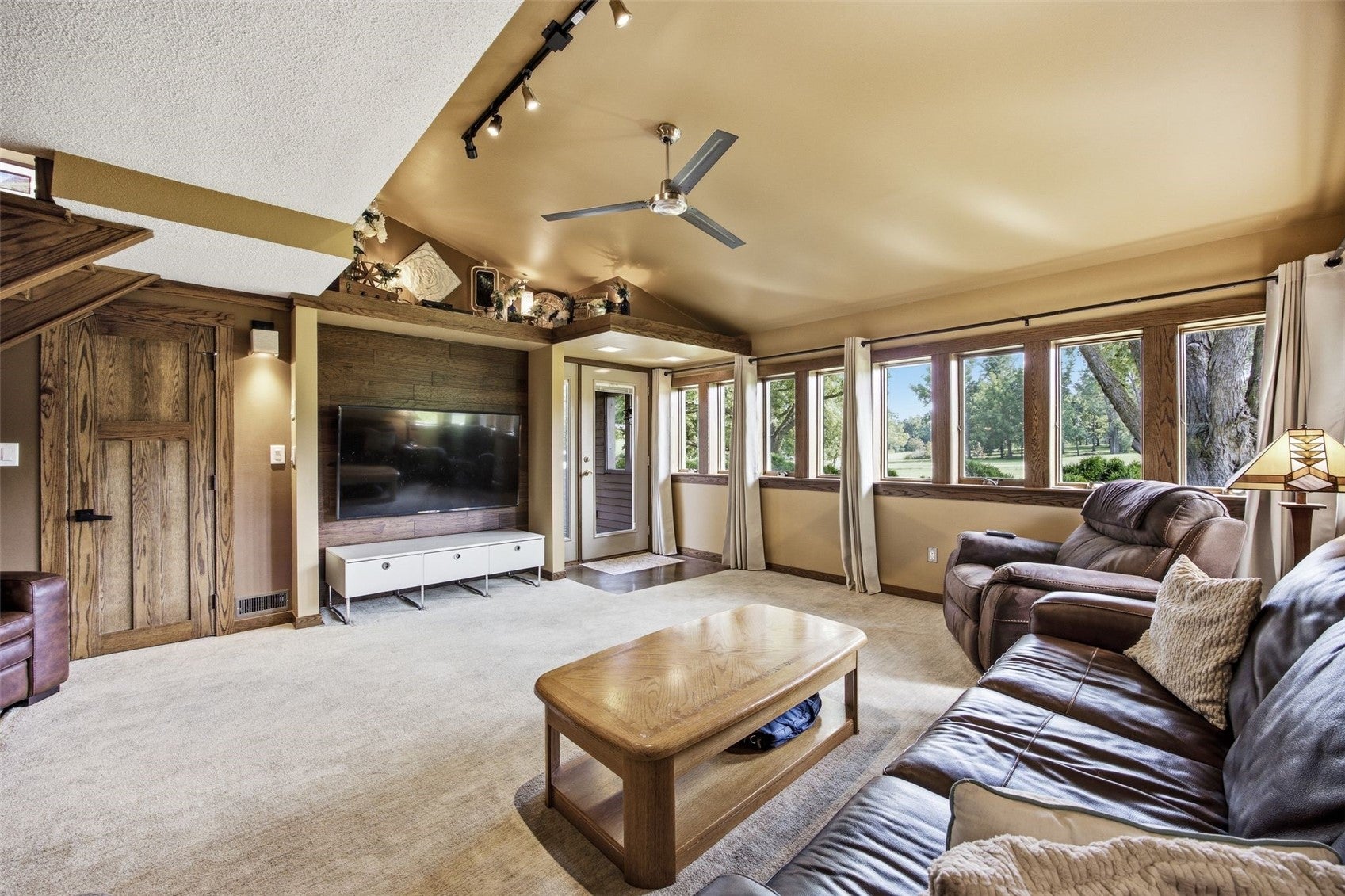 4333 Ring Road
